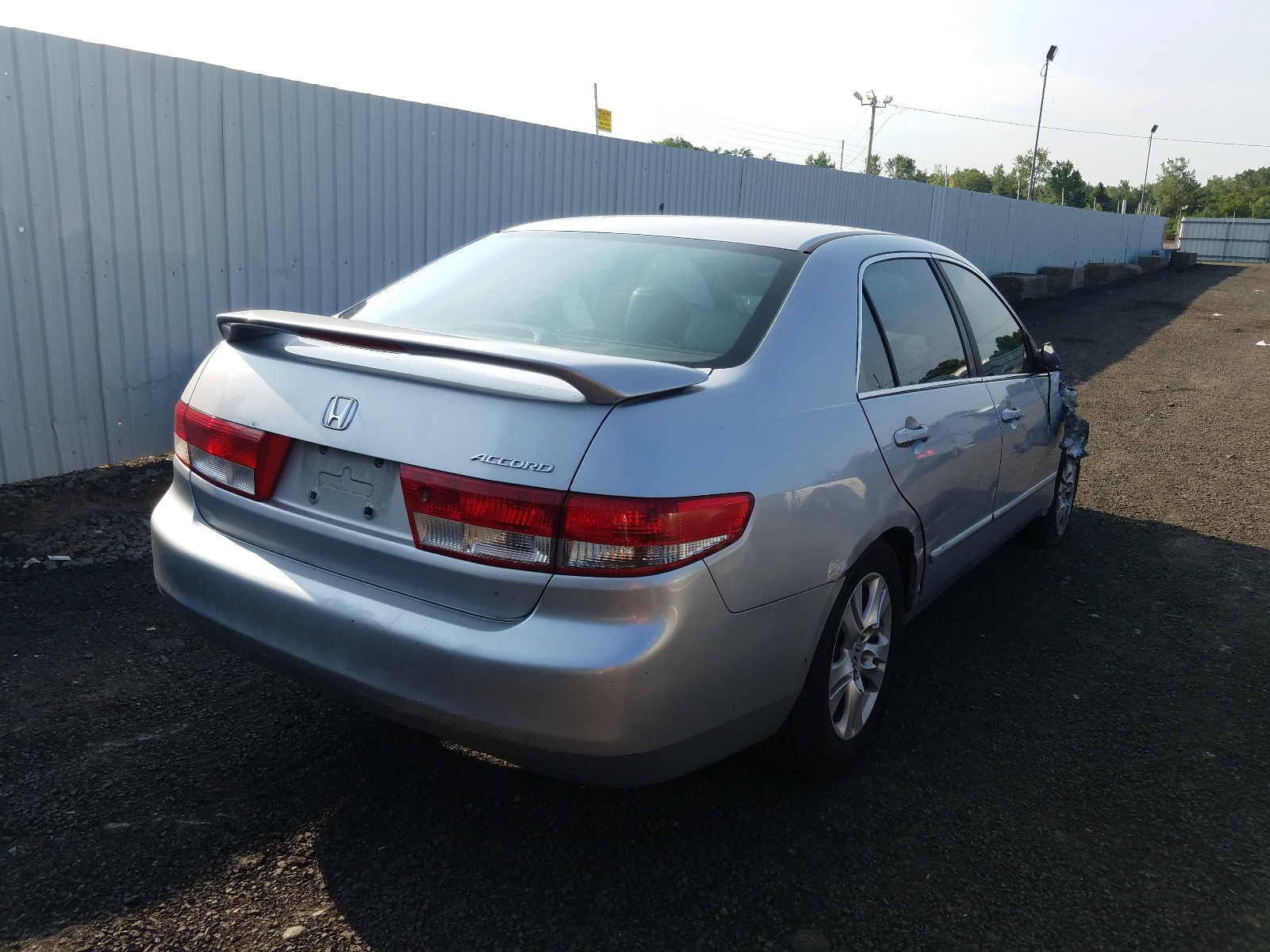 Photo 4 from auction – 2003 HONDA ACCORD EX with VIN JHMCM56643C028931