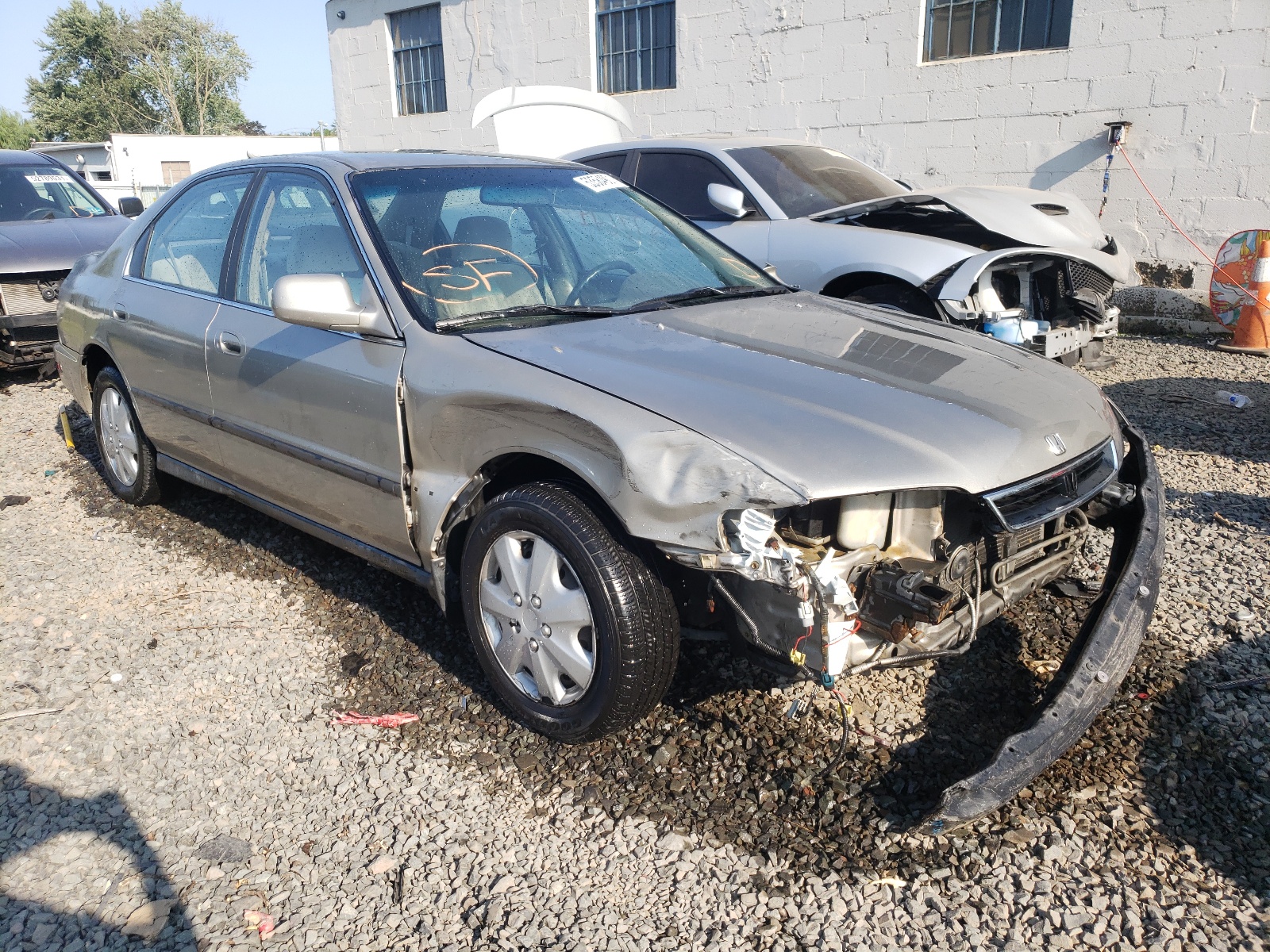 HONDA ACCORD LX 1997 with VIN JHMCD5637VC010142 - Photo from auction