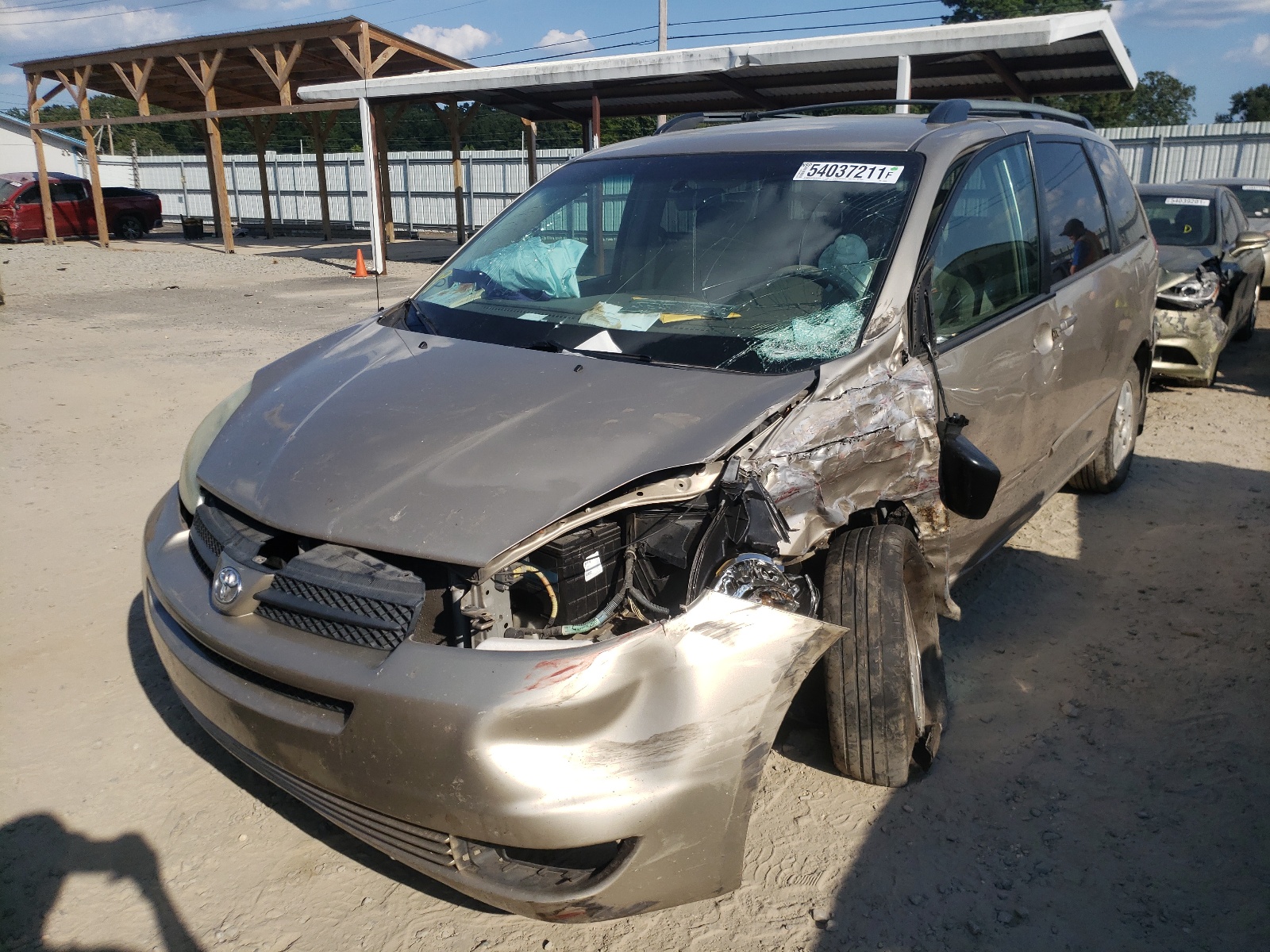 Photo 2 from auction – 2004 TOYOTA SIENNA CE with VIN 5TDZA23C74S120628