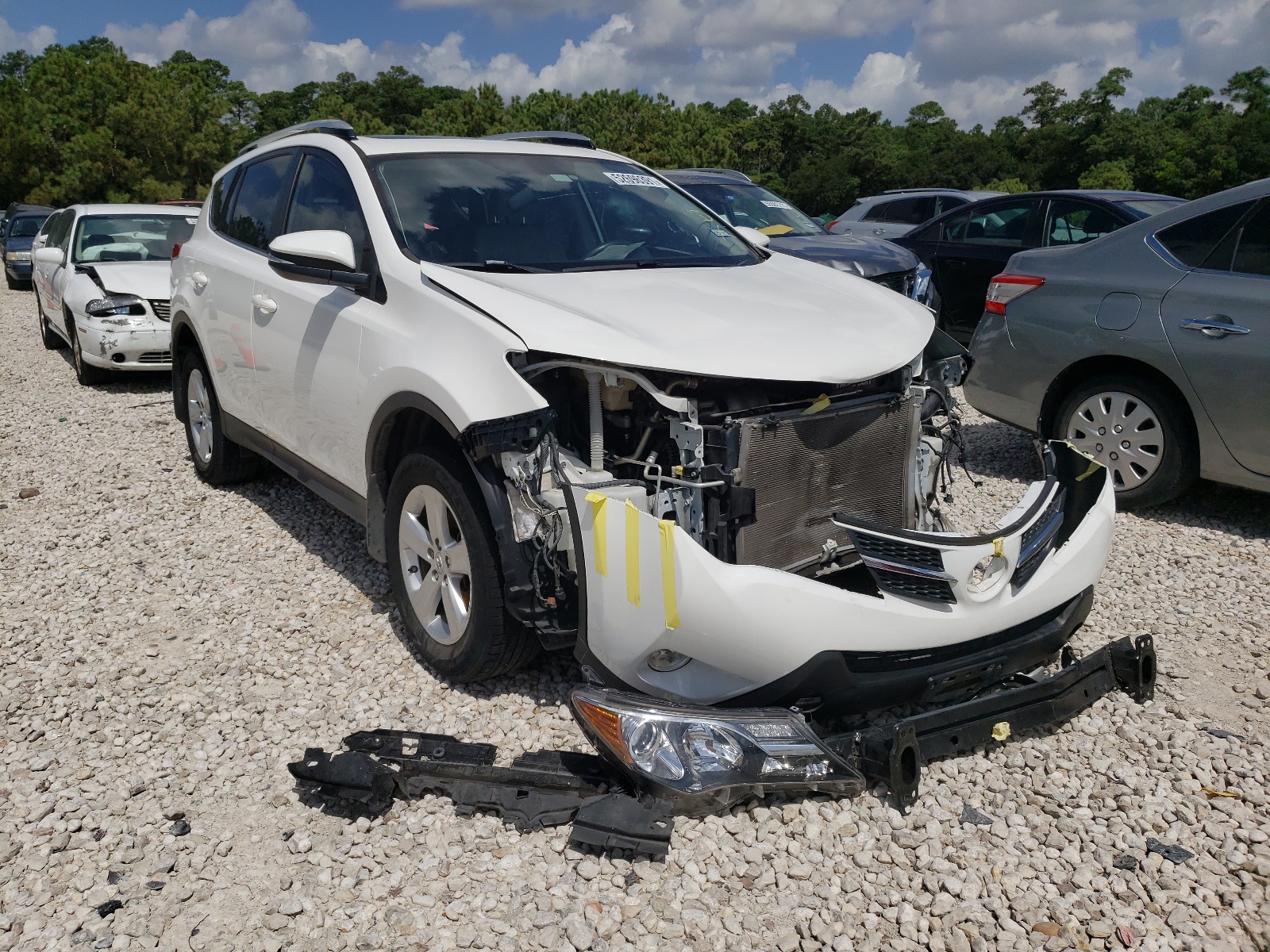 Zdjęcie 1 z aukcji – 2014 TOYOTA RAV4 XLE z VIN JTMWFREV4EJ010081
