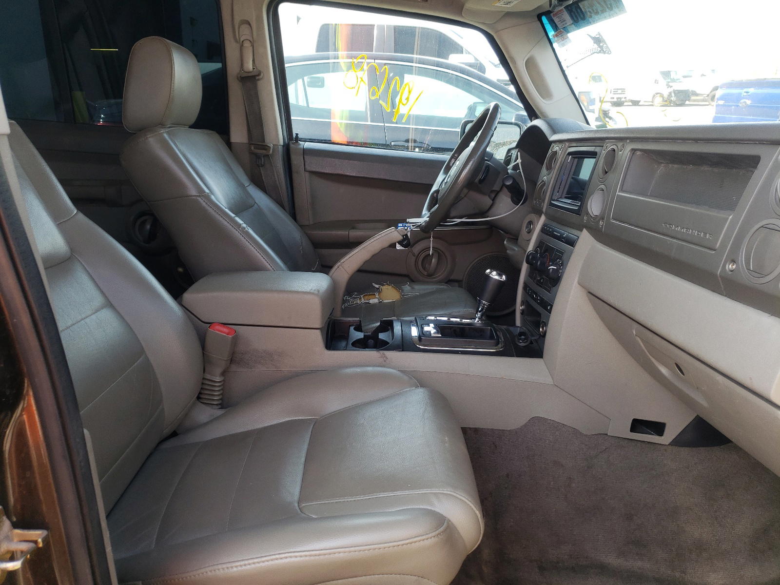 Photo 5 from auction – 2006 JEEP COMMANDER with VIN 1J8HG48N26C363485
