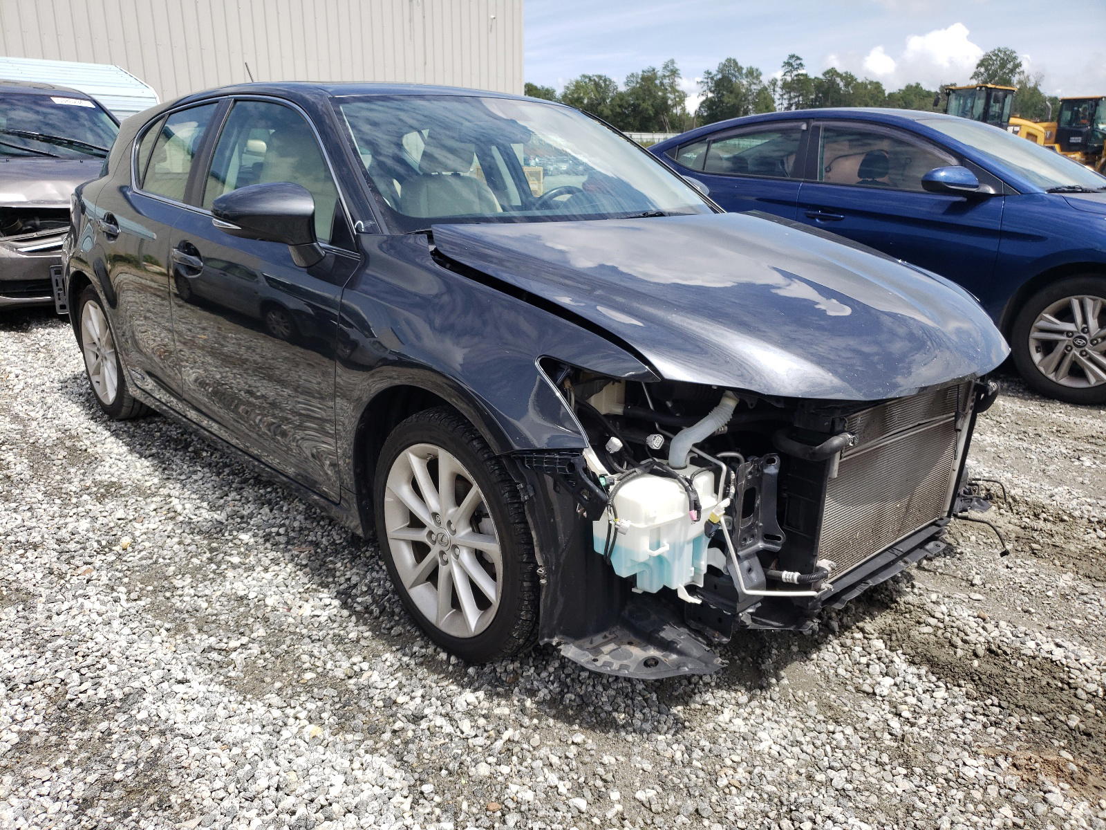 LEXUS CT 200 2011 with VIN JTHKD5BH6B2002483 - Photo from auction