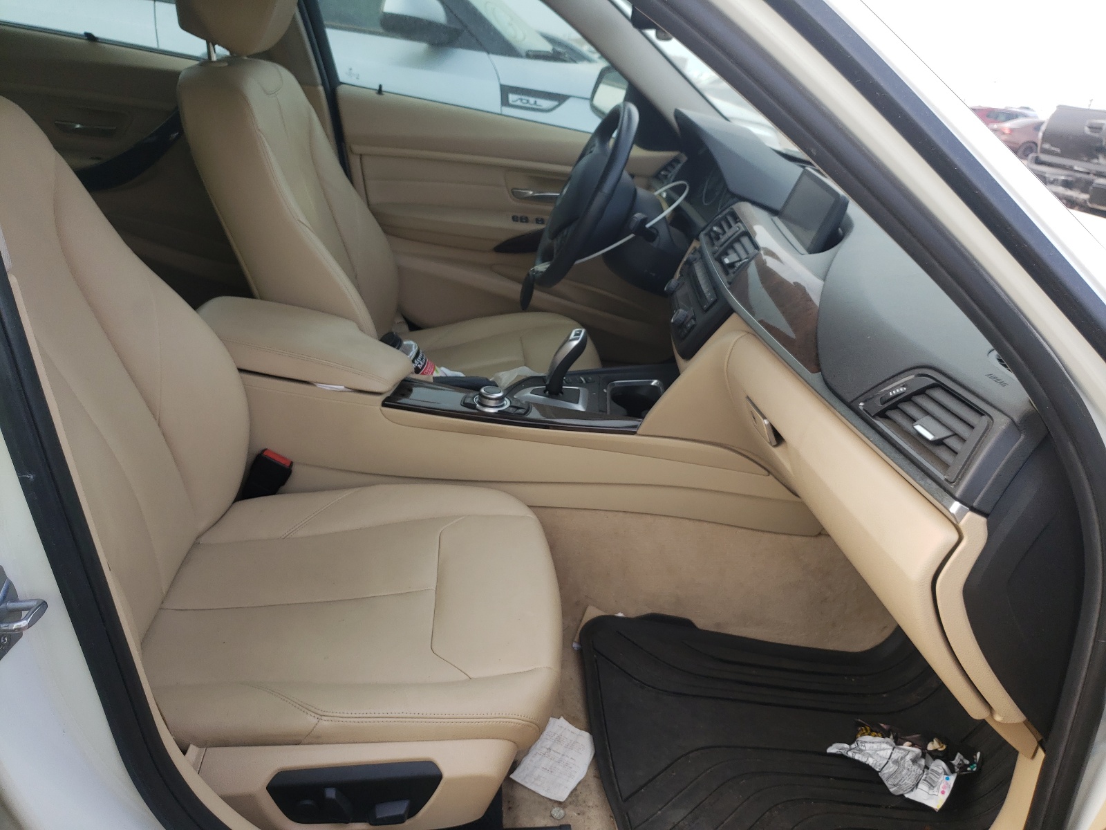 Photo 5 from auction – 2013 BMW 328 XI SUL with VIN WBA3B5G50DNS04874