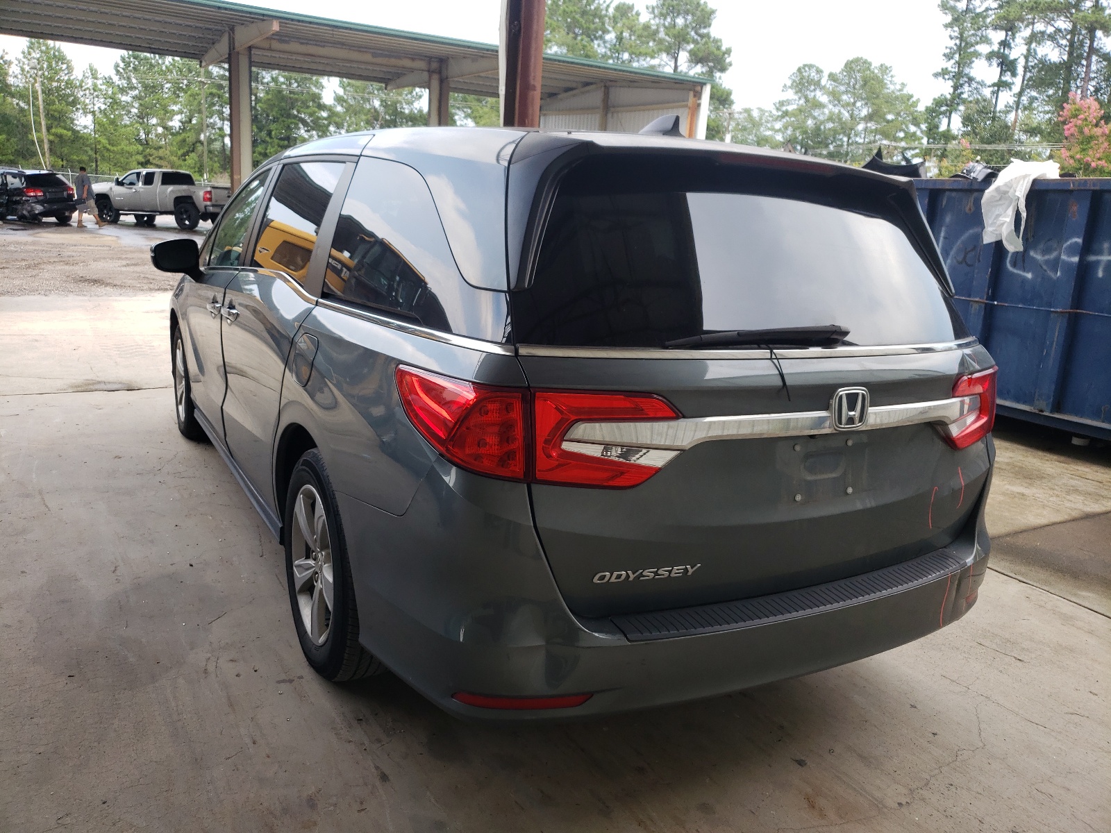Photo 3 from auction – 2018 HONDA ODYSSEY EX with VIN 5FNRL6H75JB075069