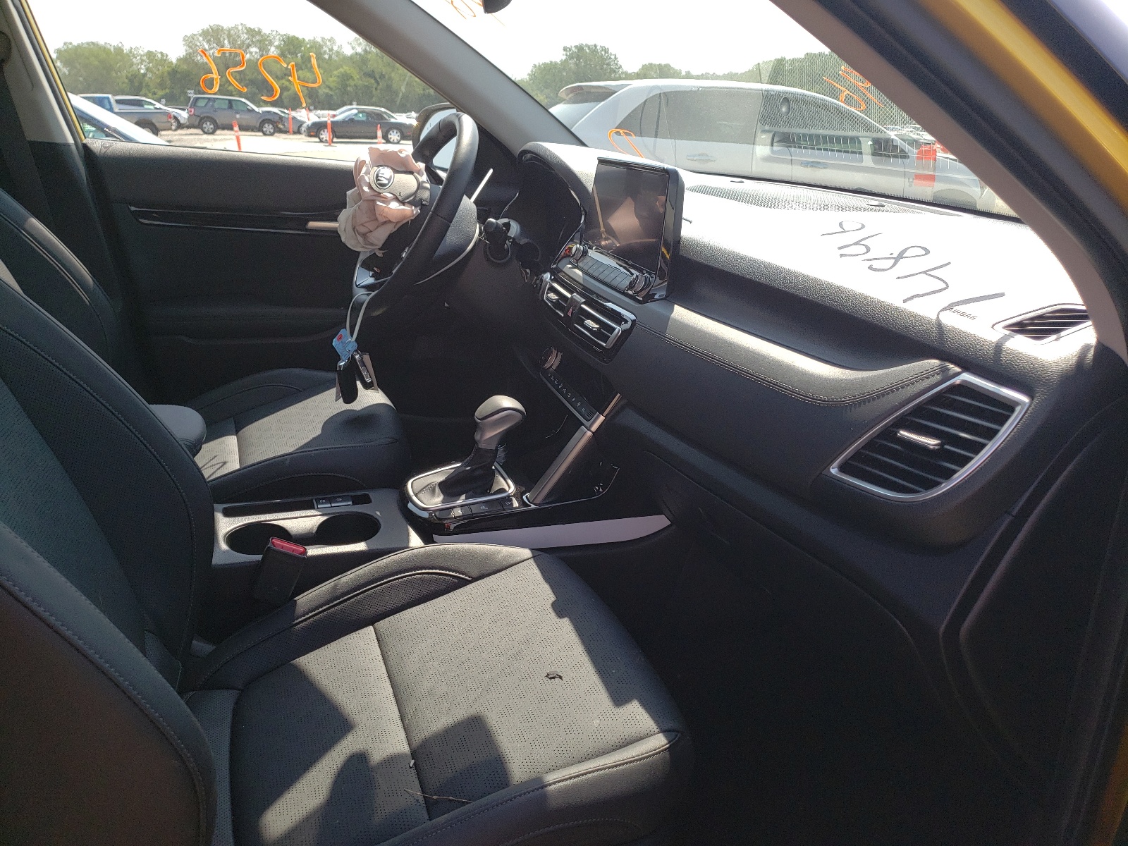 Photo 5 from auction – 2021 KIA SELTOS SX with VIN KNDETCA21M7174896