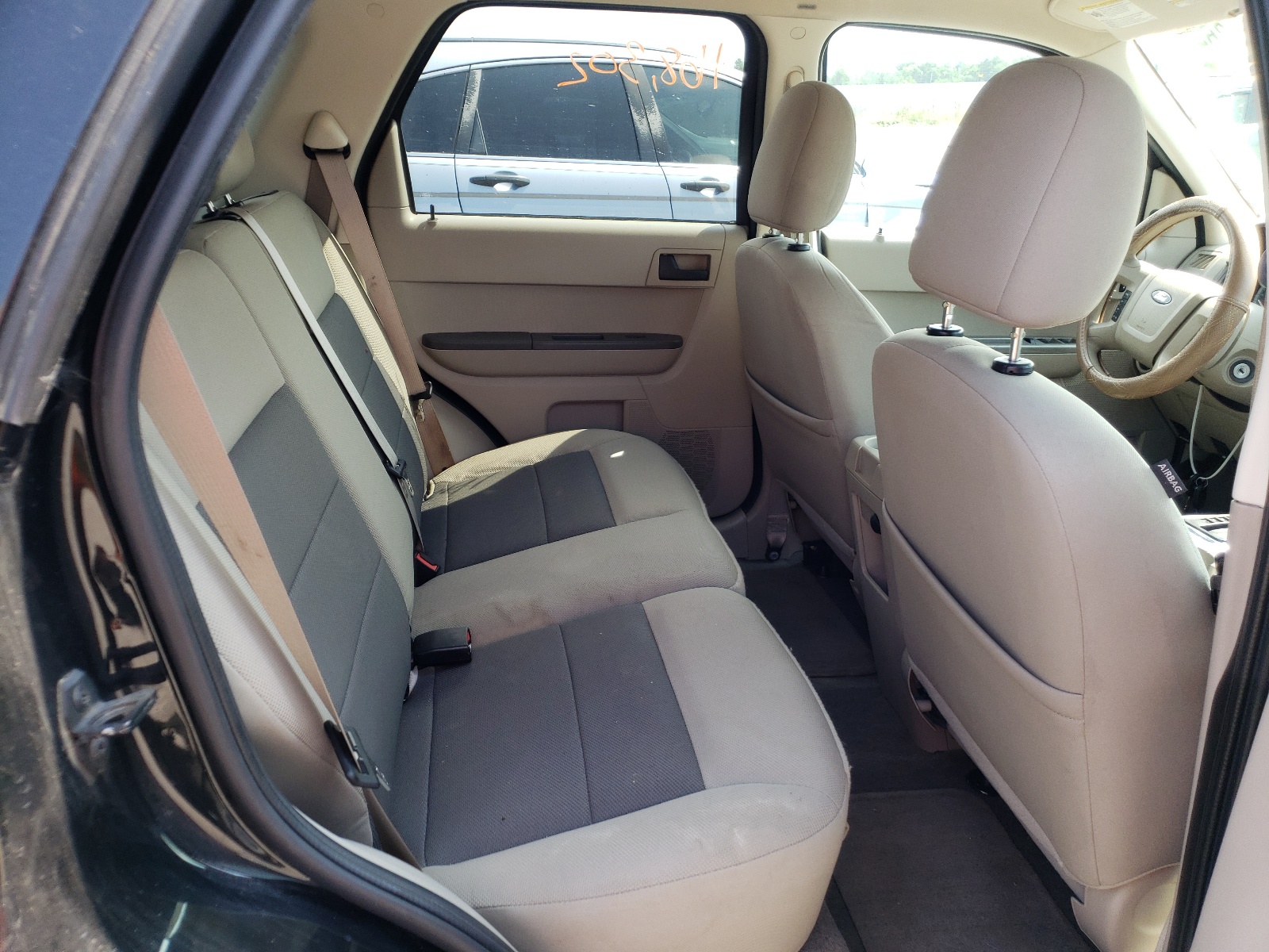 Photo 6 from auction – 2008 FORD ESCAPE XLT with VIN 1FMCU03128KA90768