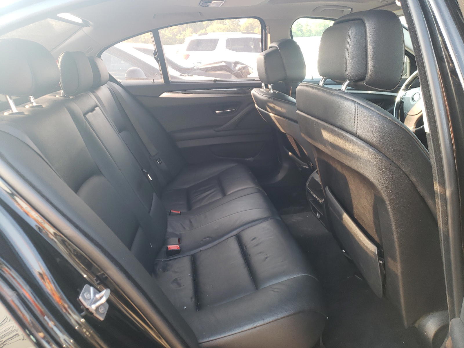 Photo 6 from auction – 2011 BMW 535 XI with VIN WBAFU7C58BC778379