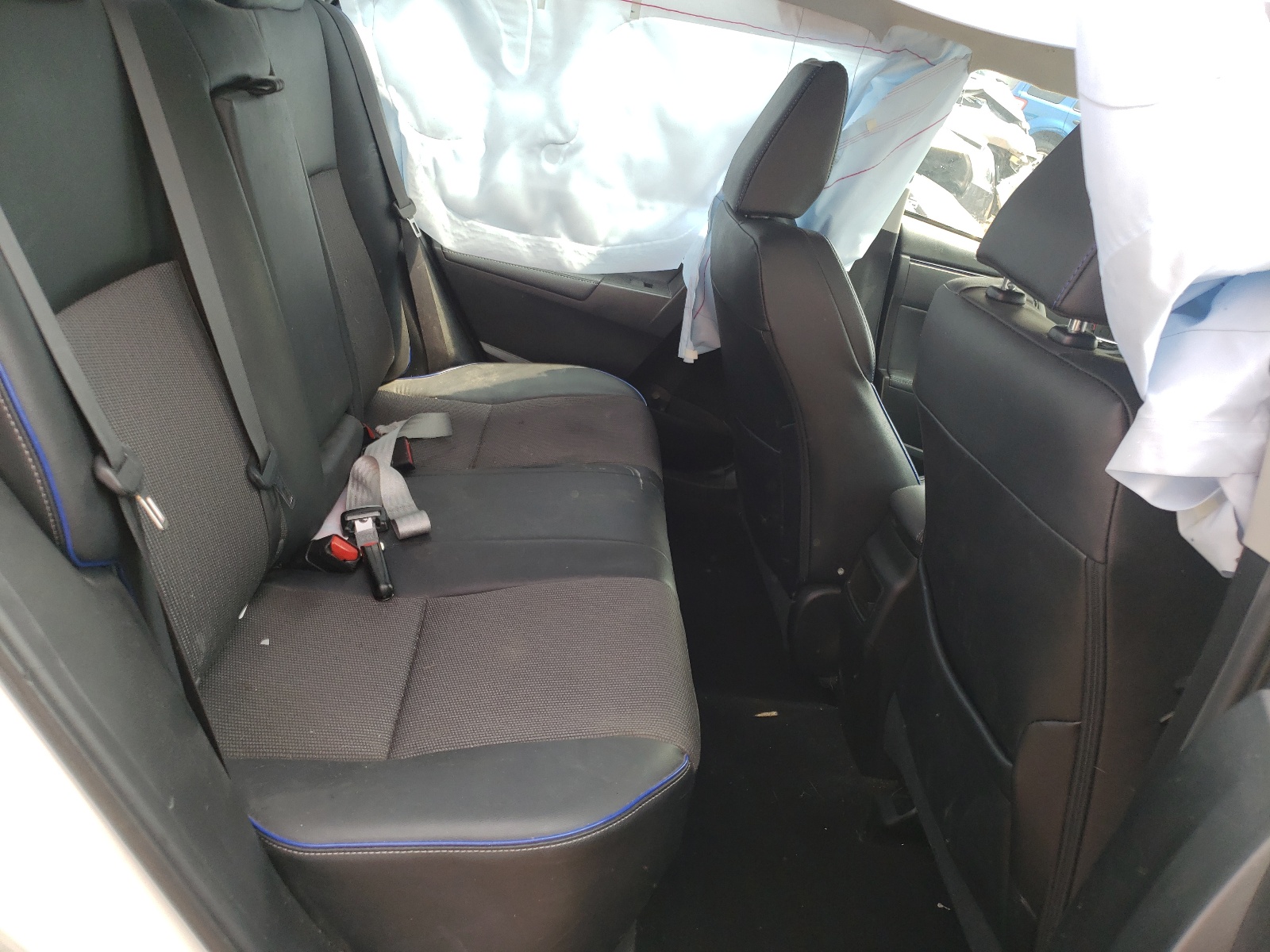 Photo 6 from auction – 2018 TOYOTA COROLLA L with VIN 5YFBURHE2JP826759