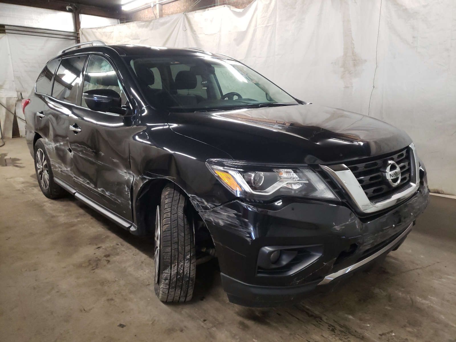 Photo 1 from auction – 2018 NISSAN PATHFINDER with VIN 5N1DR2MM8JC651727