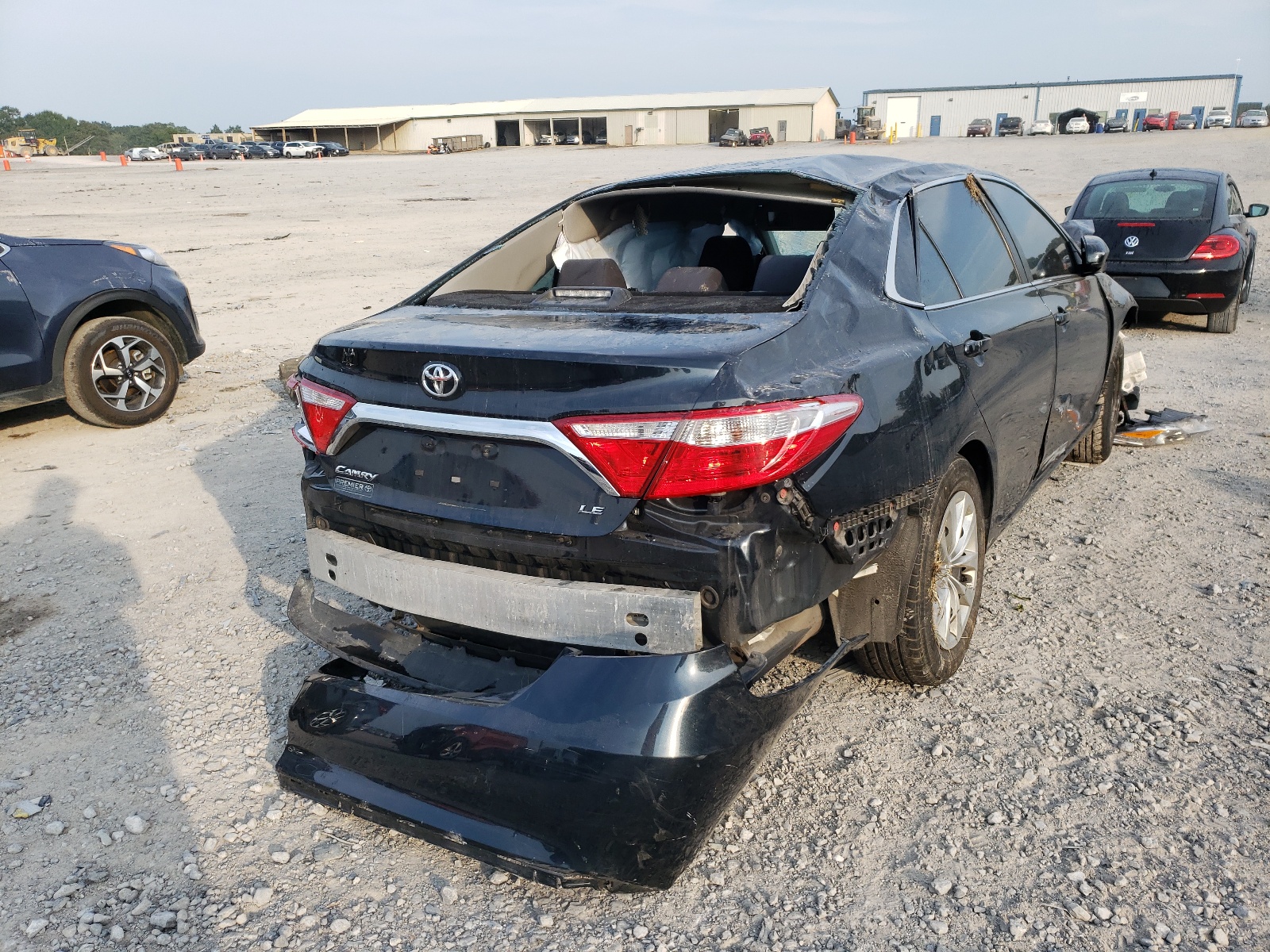 Photo 4 from auction – 2017 TOYOTA CAMRY LE with VIN 4T1BF1FK3HU429235
