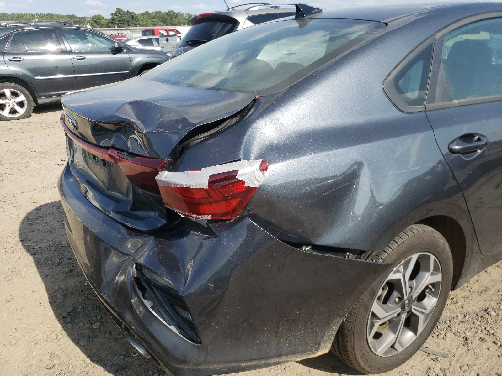 Photo 9 from auction – 2021 KIA FORTE FE with VIN 3KPF24AD2ME306563