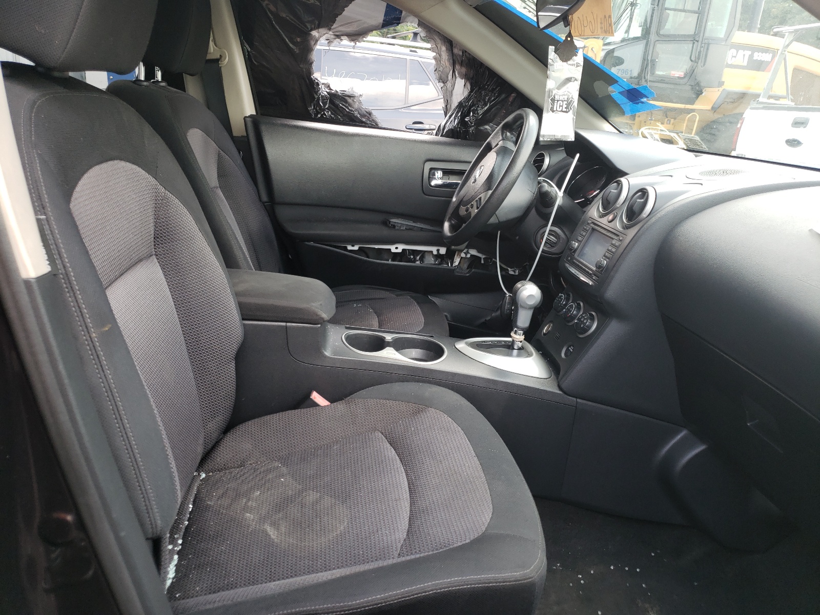 Photo 5 from auction – 2011 NISSAN ROGUE S with VIN JN8AS5MV0BW299365