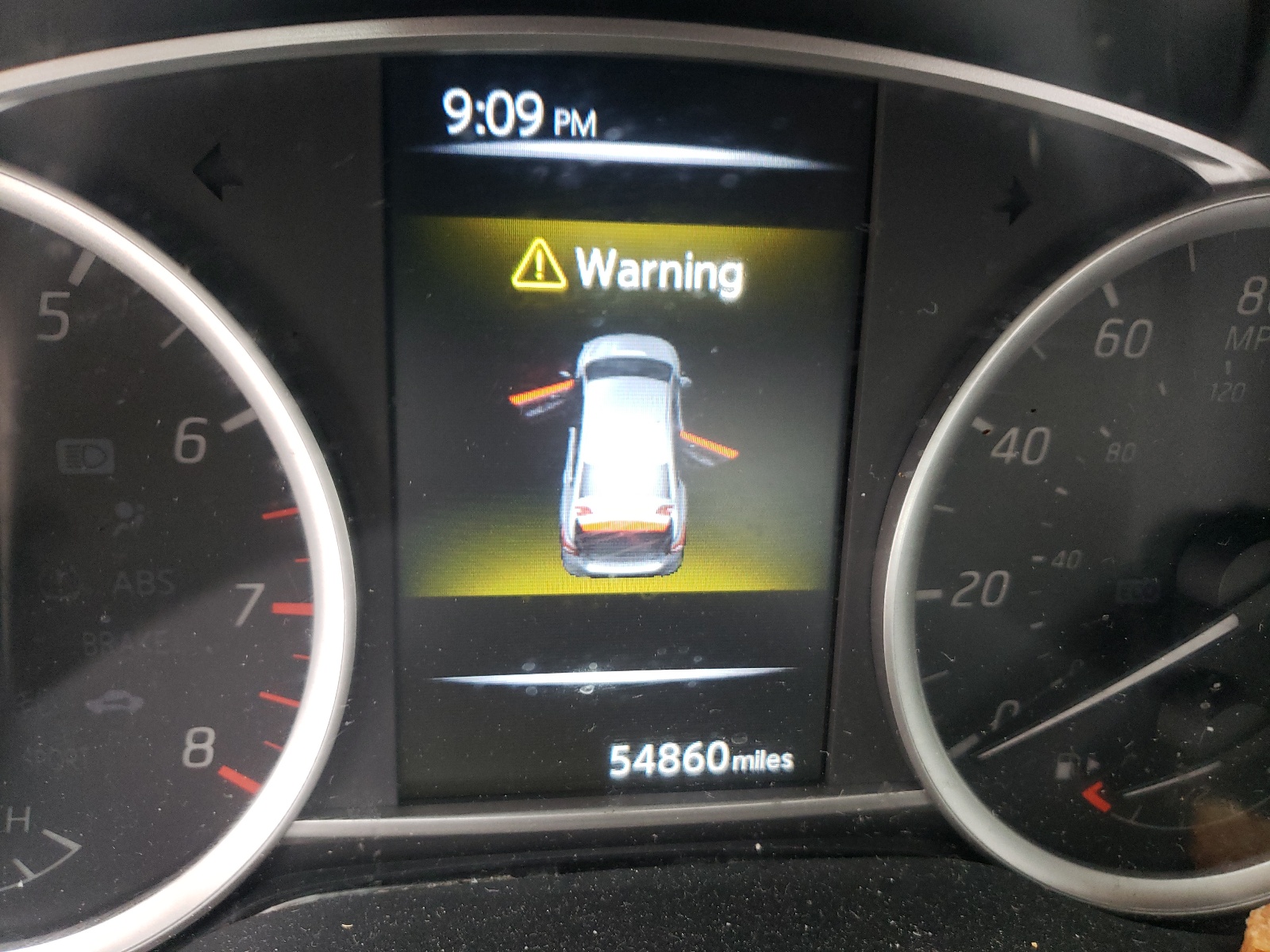 Photo 8 from auction – 2018 NISSAN SENTRA S with VIN 3N1AB7AP4JL657121