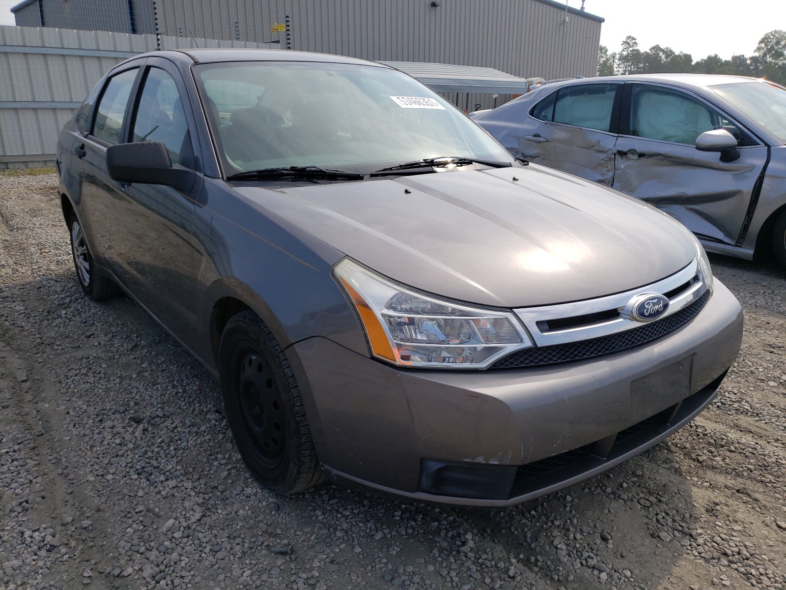 Photo 1 from auction – 2010 FORD FOCUS S with VIN 1FAHP3EN7AW277379