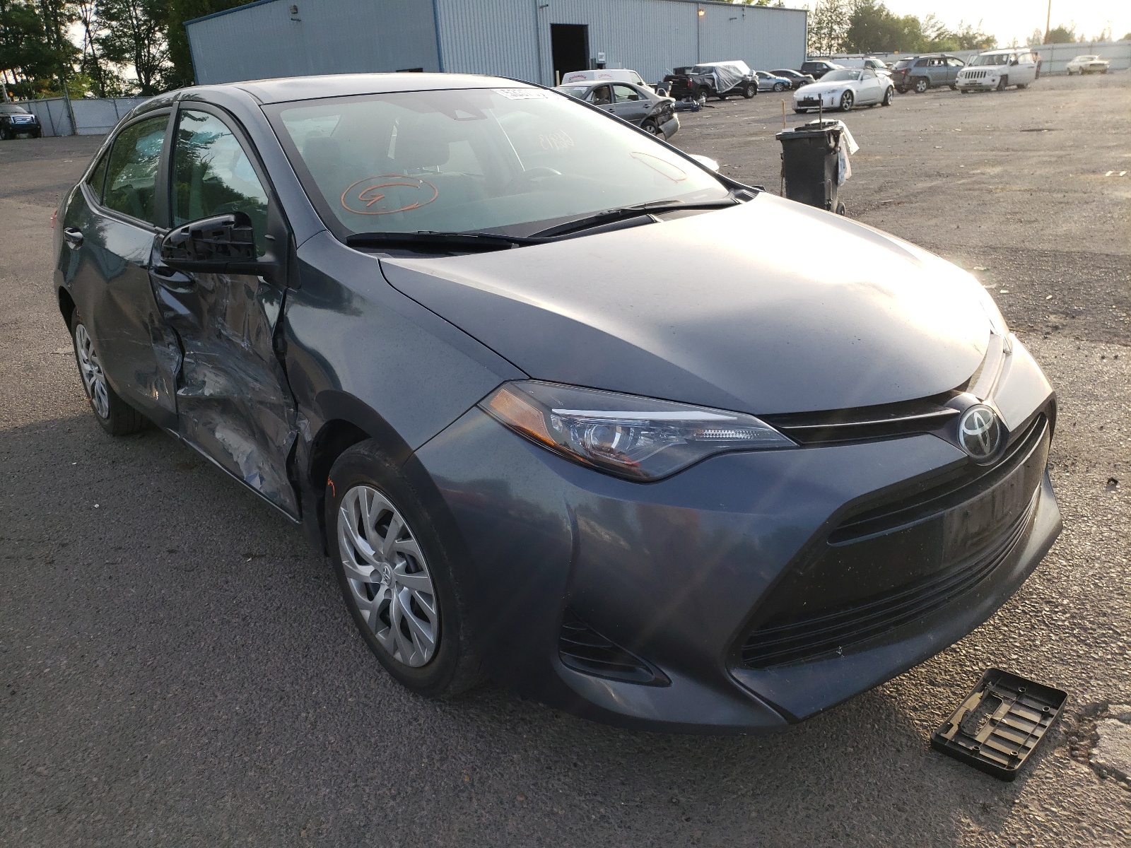 TOYOTA COROLLA L 2017 with VIN 2T1BURHE9HC762665 - Photo from auction