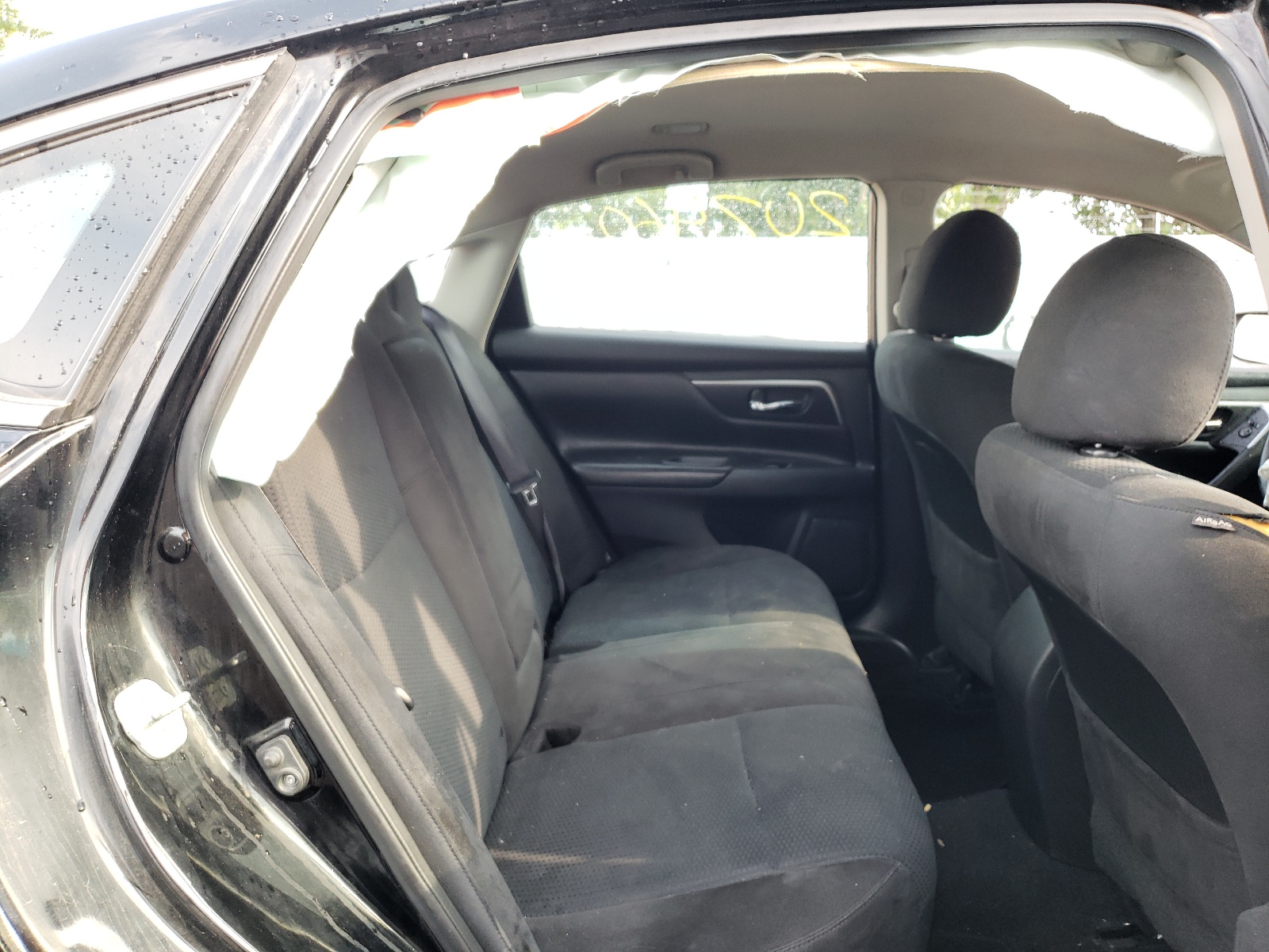 Photo 6 from auction – 2015 NISSAN ALTIMA 2.5 with VIN 1N4AL3AP1FN394361