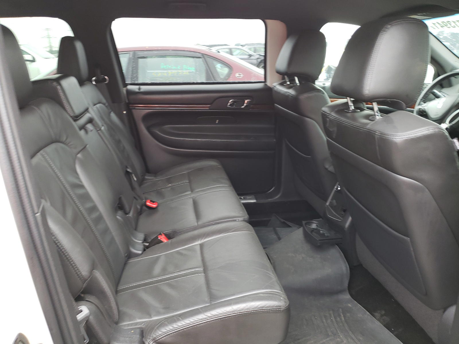 Photo 6 from auction – 2014 LINCOLN MKT with VIN 2L1MJ5LK3EBL57457