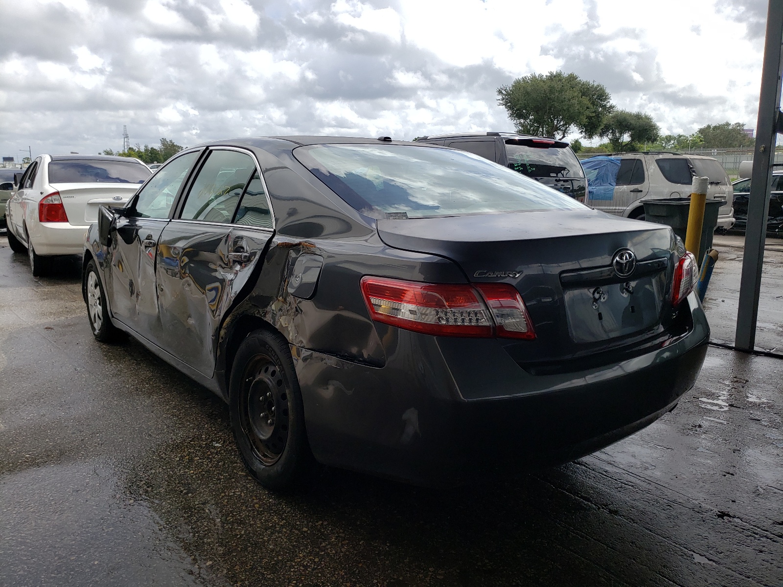Photo 3 from auction – 2010 TOYOTA CAMRY BASE with VIN 4T1BF3EK5AU030300