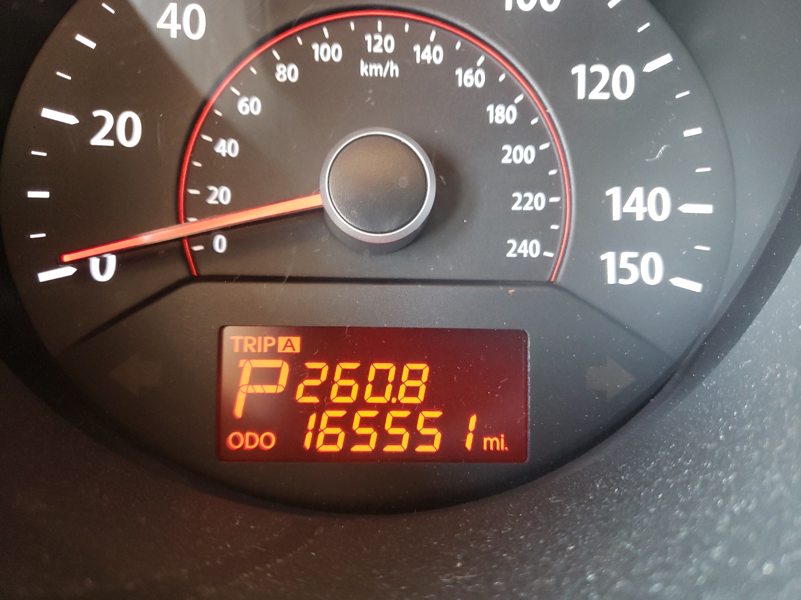 Photo 8 from auction – 2012 KIA SORENTO EX with VIN 5XYKU4A21CG187672