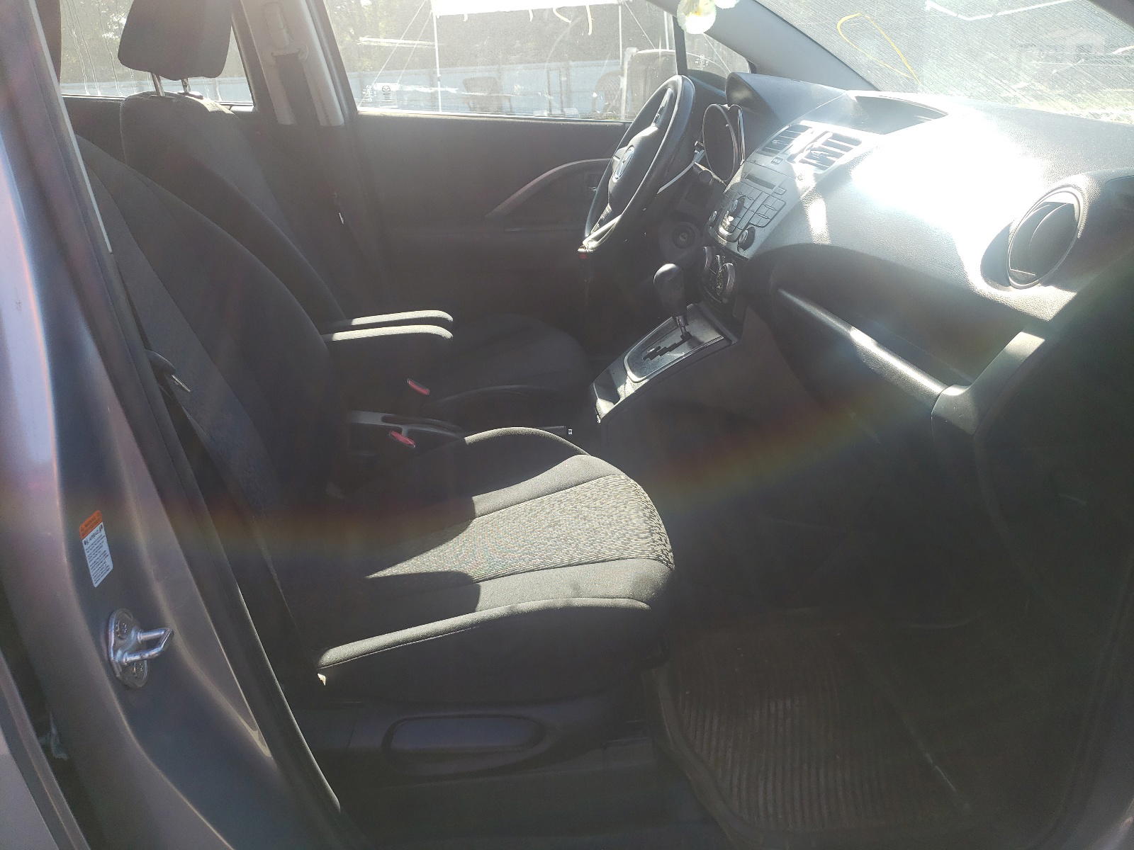 Photo 5 from auction – 2012 MAZDA 5 with VIN JM1CW2BL9C0101024