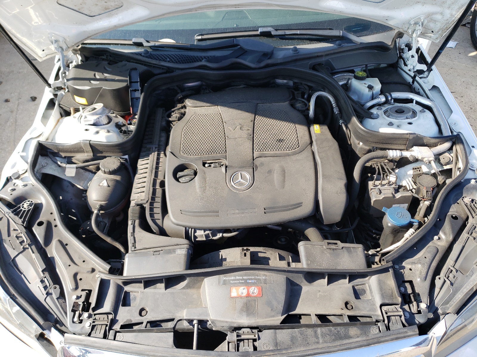 Photo 7 from auction – 2016 MERCEDES-BENZ E 350 with VIN WDDHF5KB4GB299204