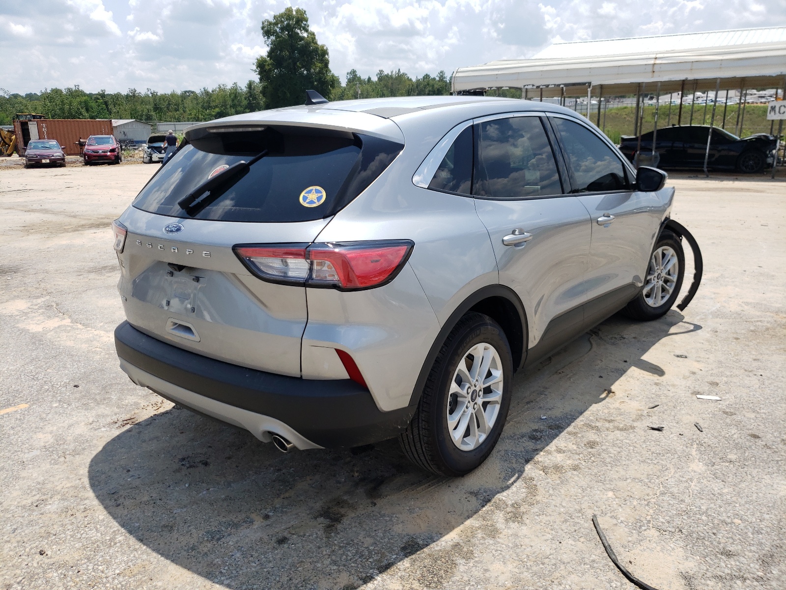 Photo 4 from auction – 2021 FORD ESCAPE SE with VIN 1FMCU0G60MUA05320