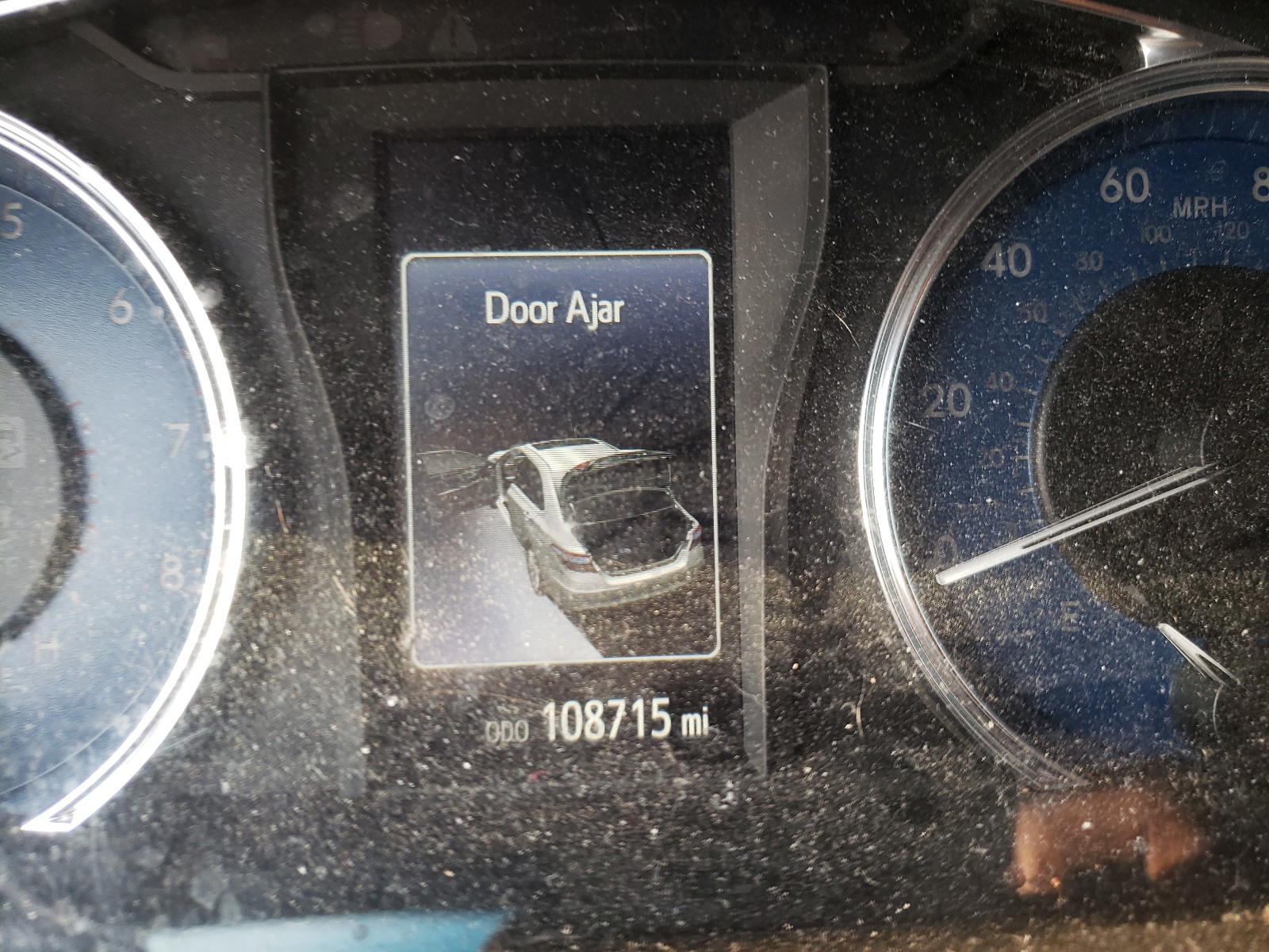 Photo 8 from auction – 2016 TOYOTA CAMRY LE with VIN 4T1BF1FK6GU124231