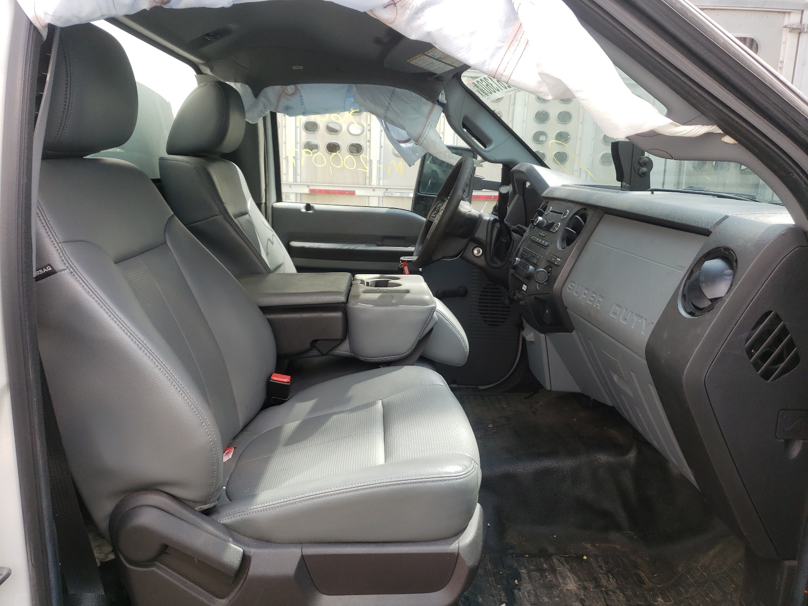 Photo 5 from auction – 2015 FORD F550 SUPER with VIN 1FDUF5GT0FEA49526