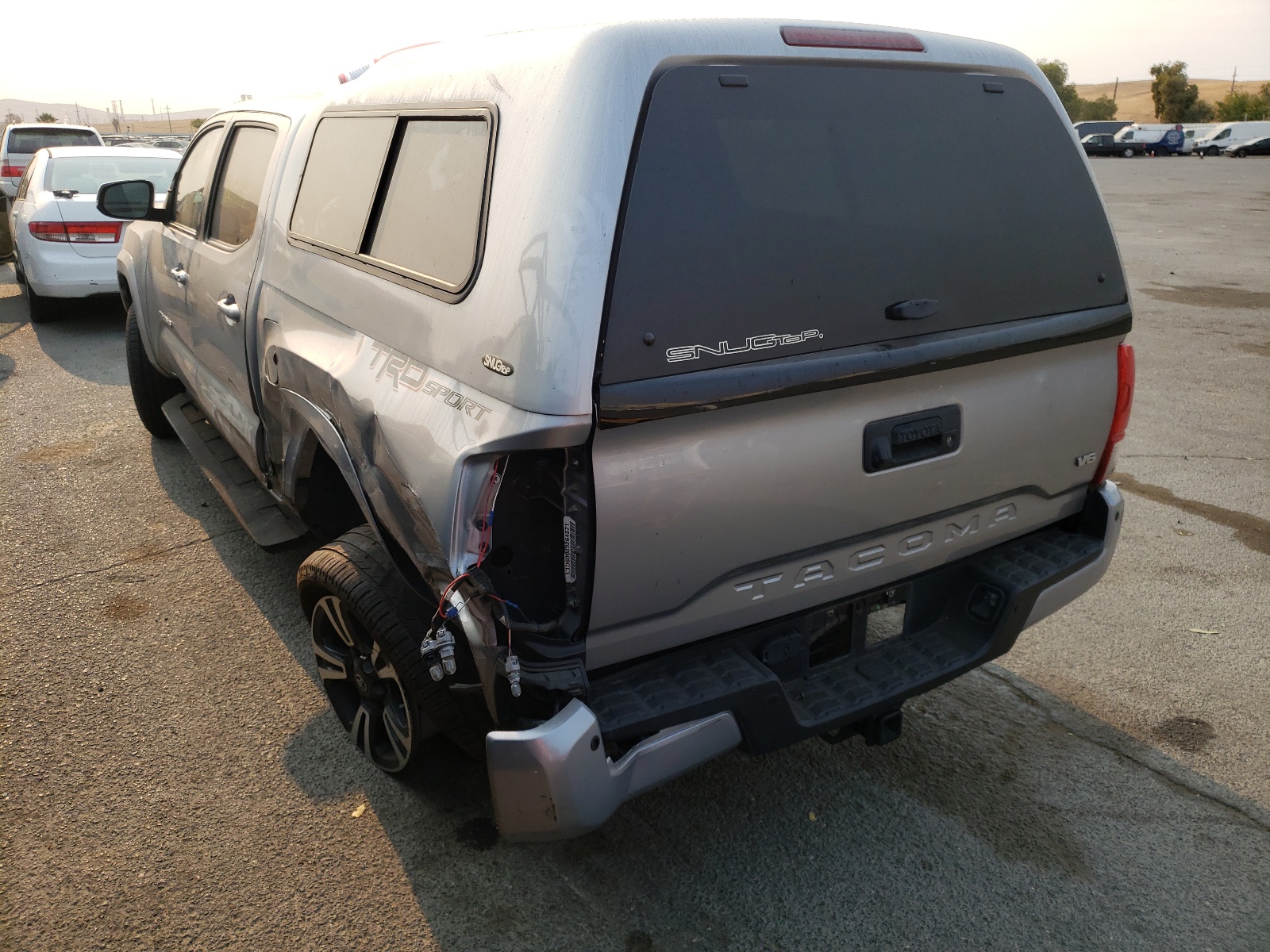 Photo 3 from auction – 2017 TOYOTA TACOMA DOU with VIN 3TMAZ5CN5HM041912