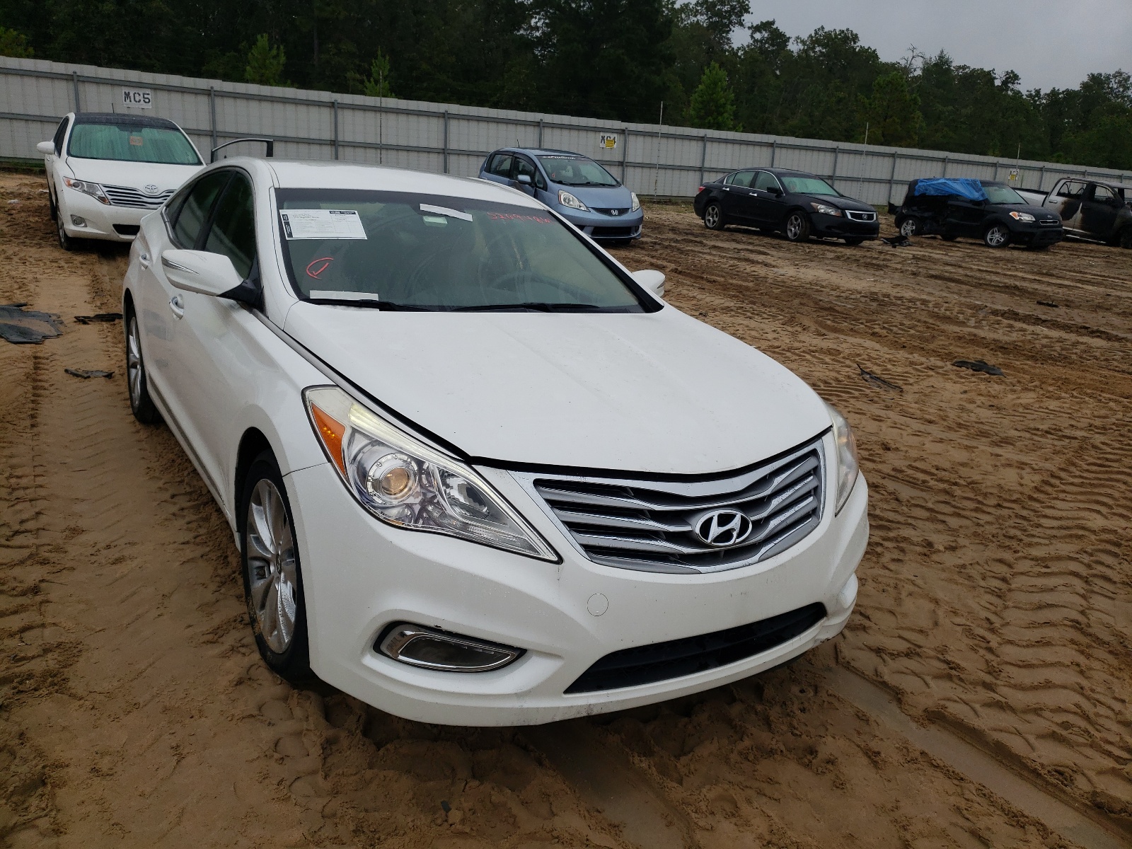 HYUNDAI AZERA 2013 with VIN KMHFG4JG5DA252590 - Photo from auction