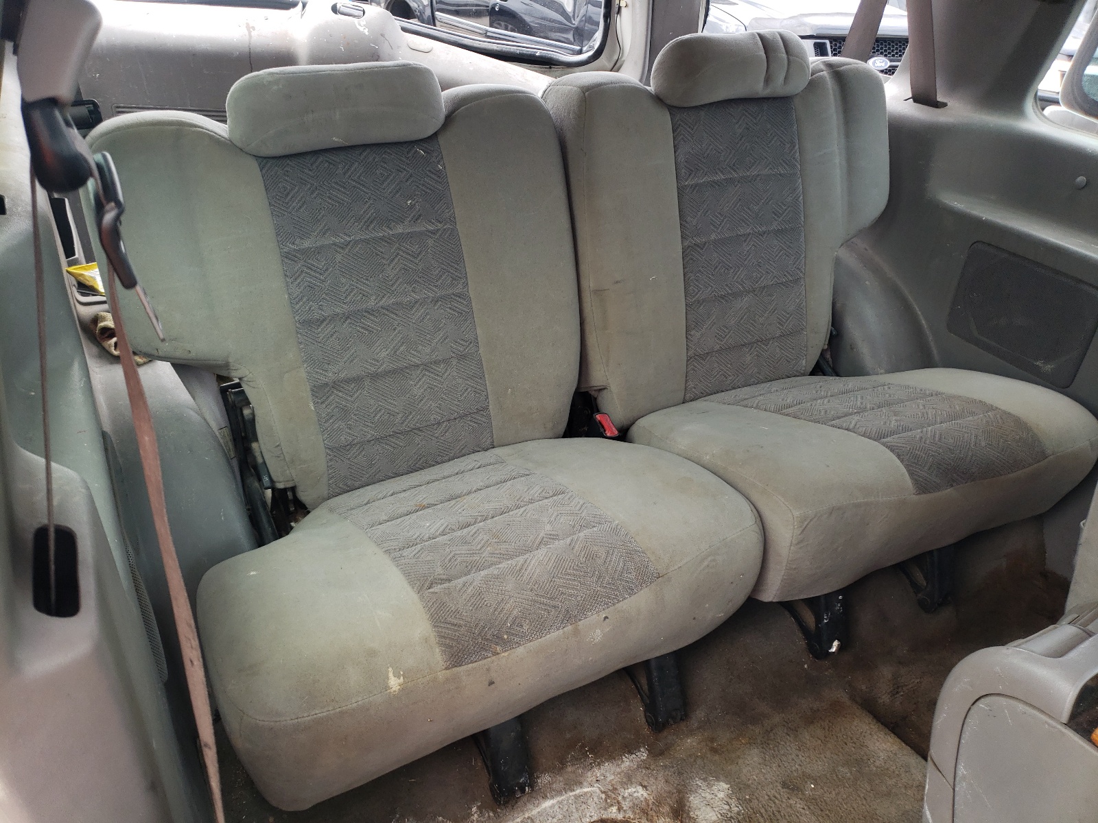 Photo 6 from auction – 1999 FORD EXPLORER with VIN 1FMYU22E0XUC34536