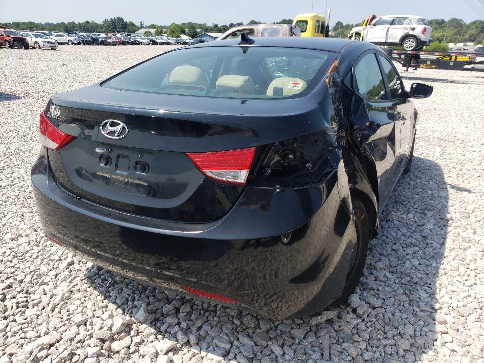 Photo 4 from auction – 2012 HYUNDAI ELANTRA GL with VIN 5NPDH4AE5CH063162