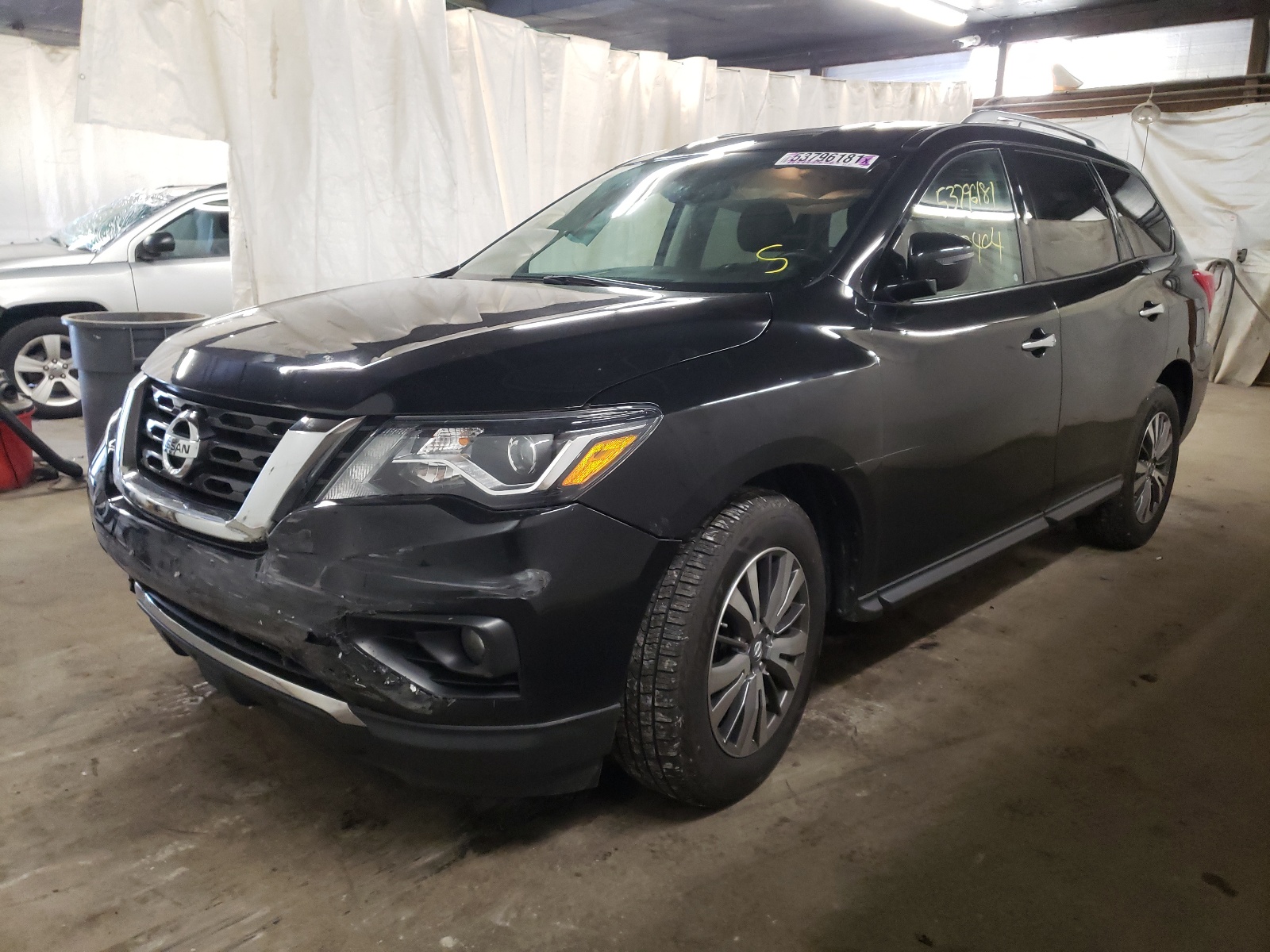 Photo 2 from auction – 2018 NISSAN PATHFINDER with VIN 5N1DR2MM8JC651727