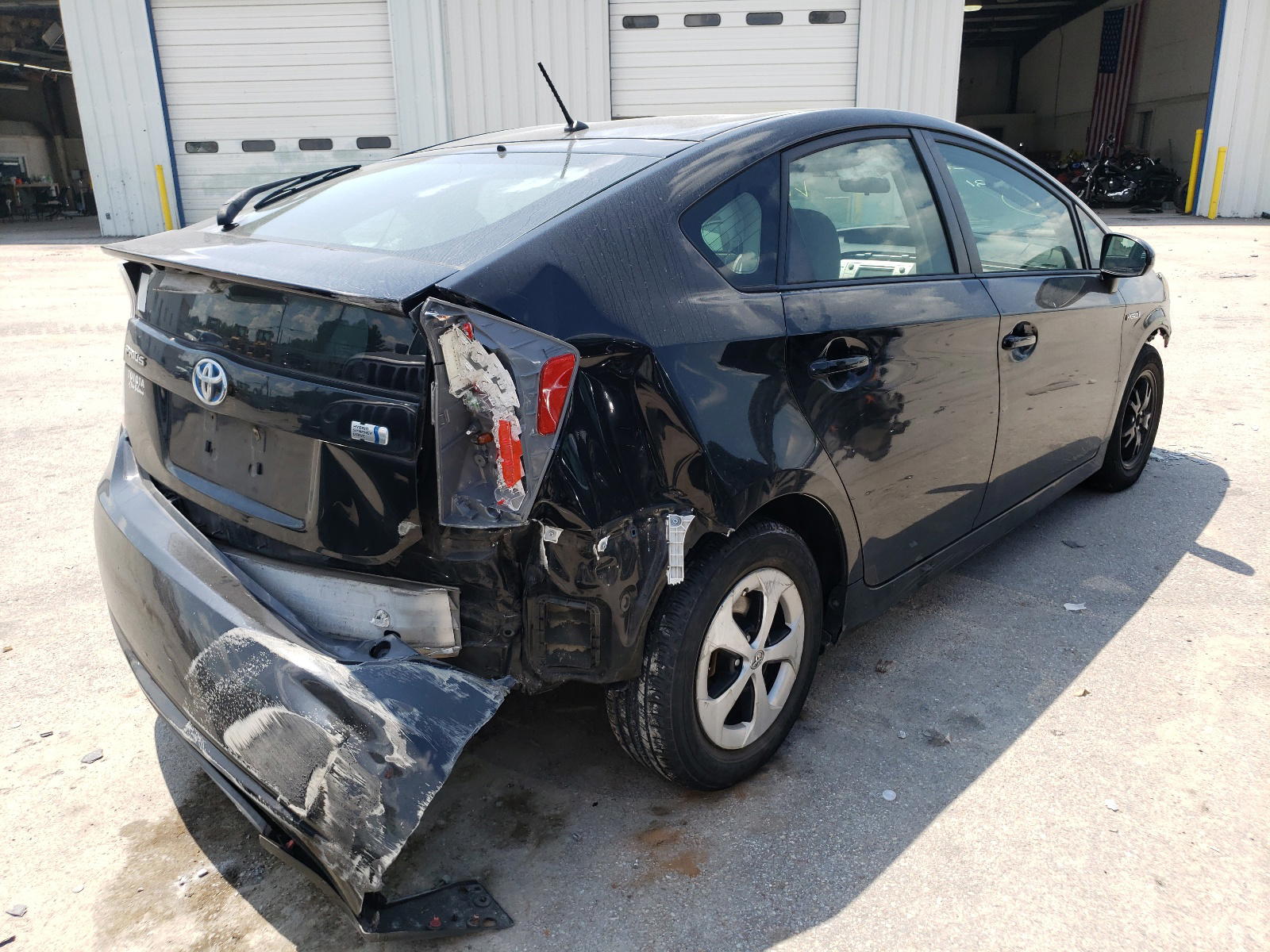 Photo 4 from auction – 2014 TOYOTA PRIUS with VIN JTDKN3DU7E0377151