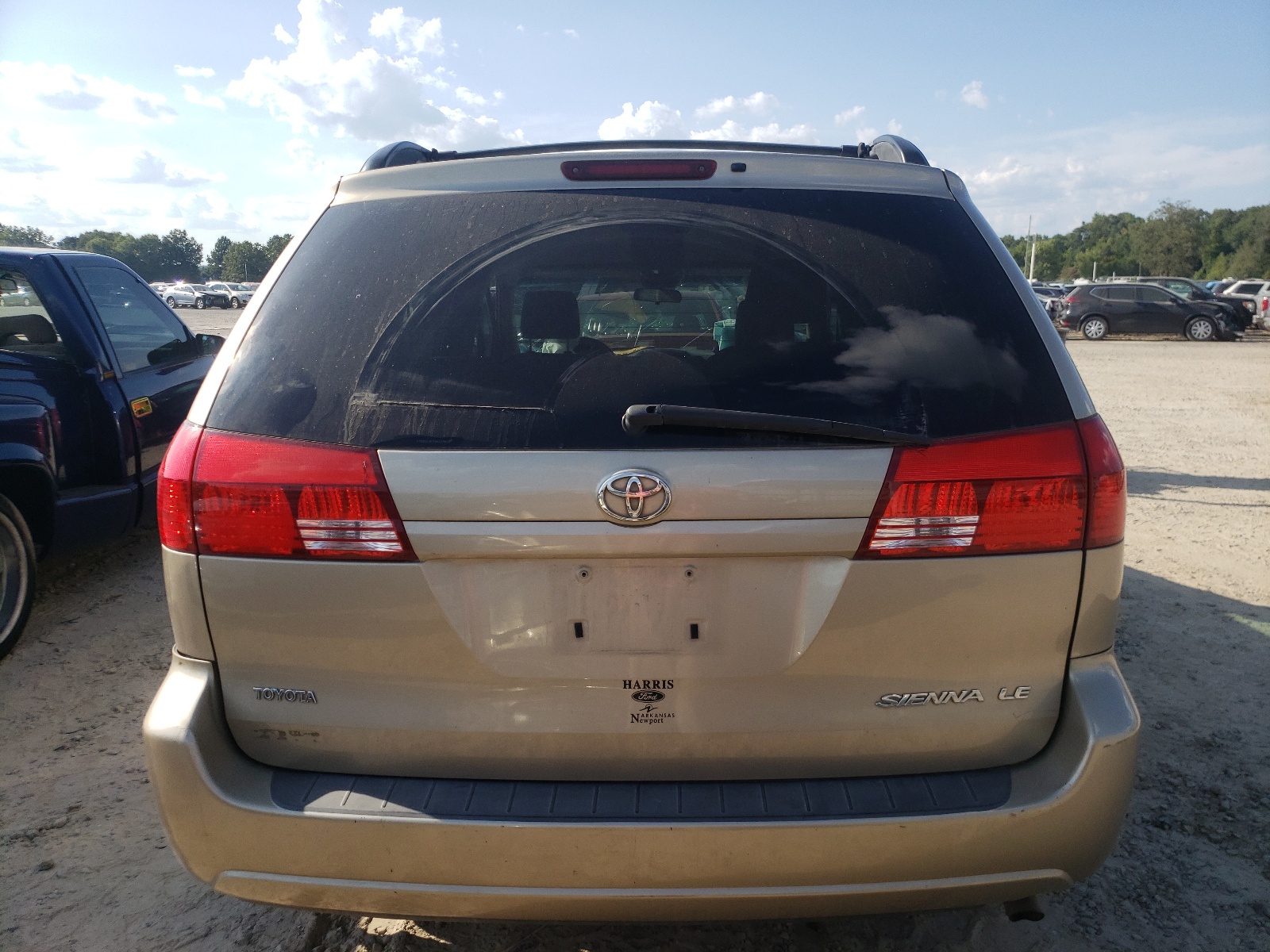Photo 6 from auction – 2004 TOYOTA SIENNA CE with VIN 5TDZA23C74S120628