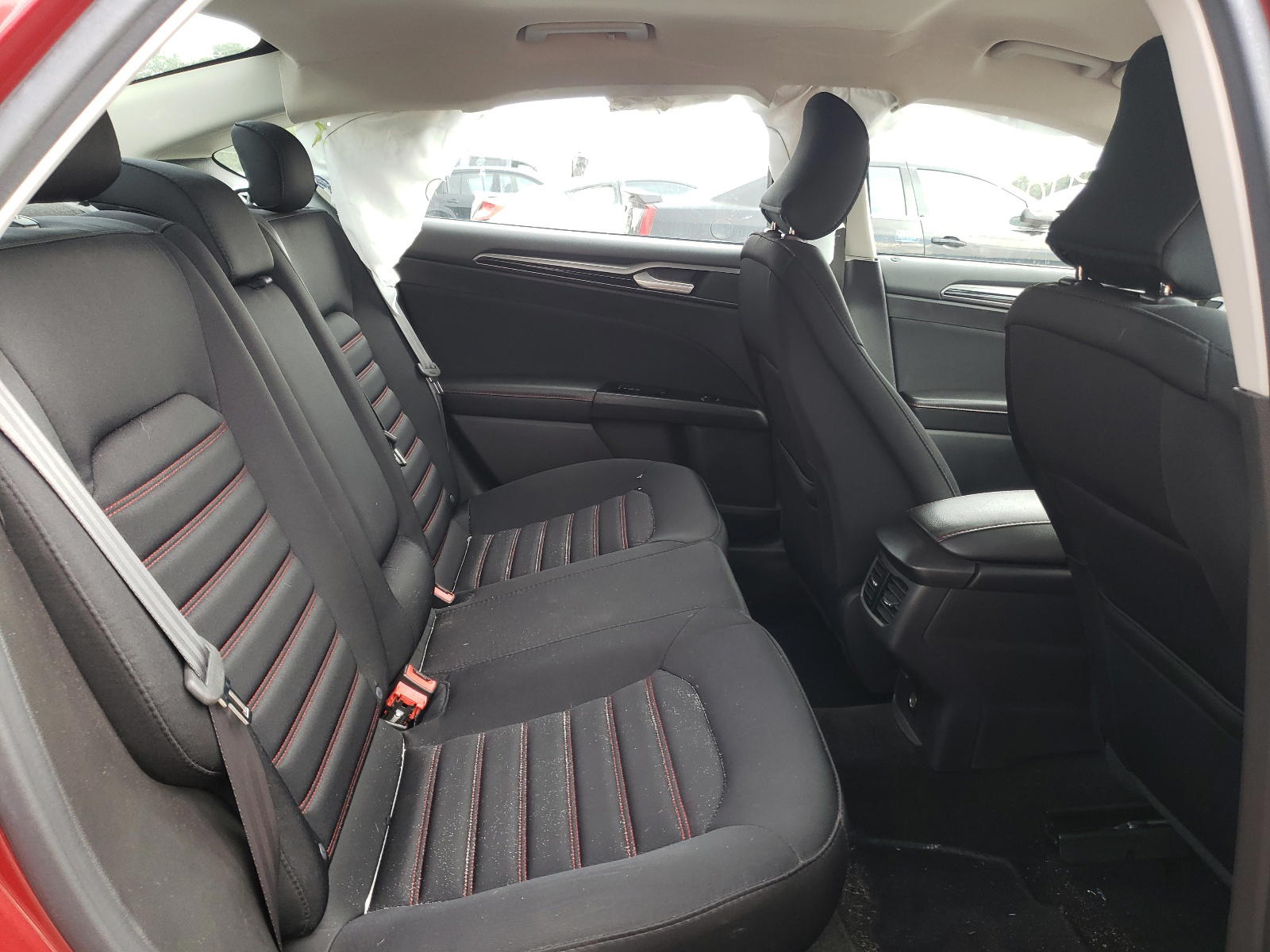 Photo 6 from auction – 2016 FORD FUSION SE with VIN 3FA6P0H79GR312499