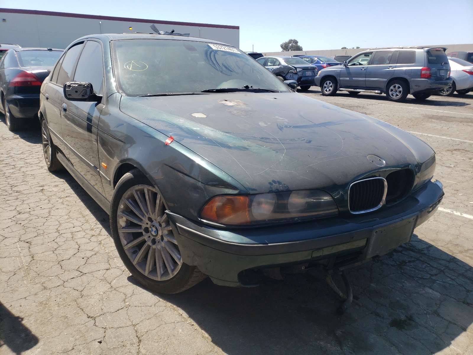 BMW 528 I AUTO 2000 con VIN WBADM6342YGU18079 - Foto de la subasta