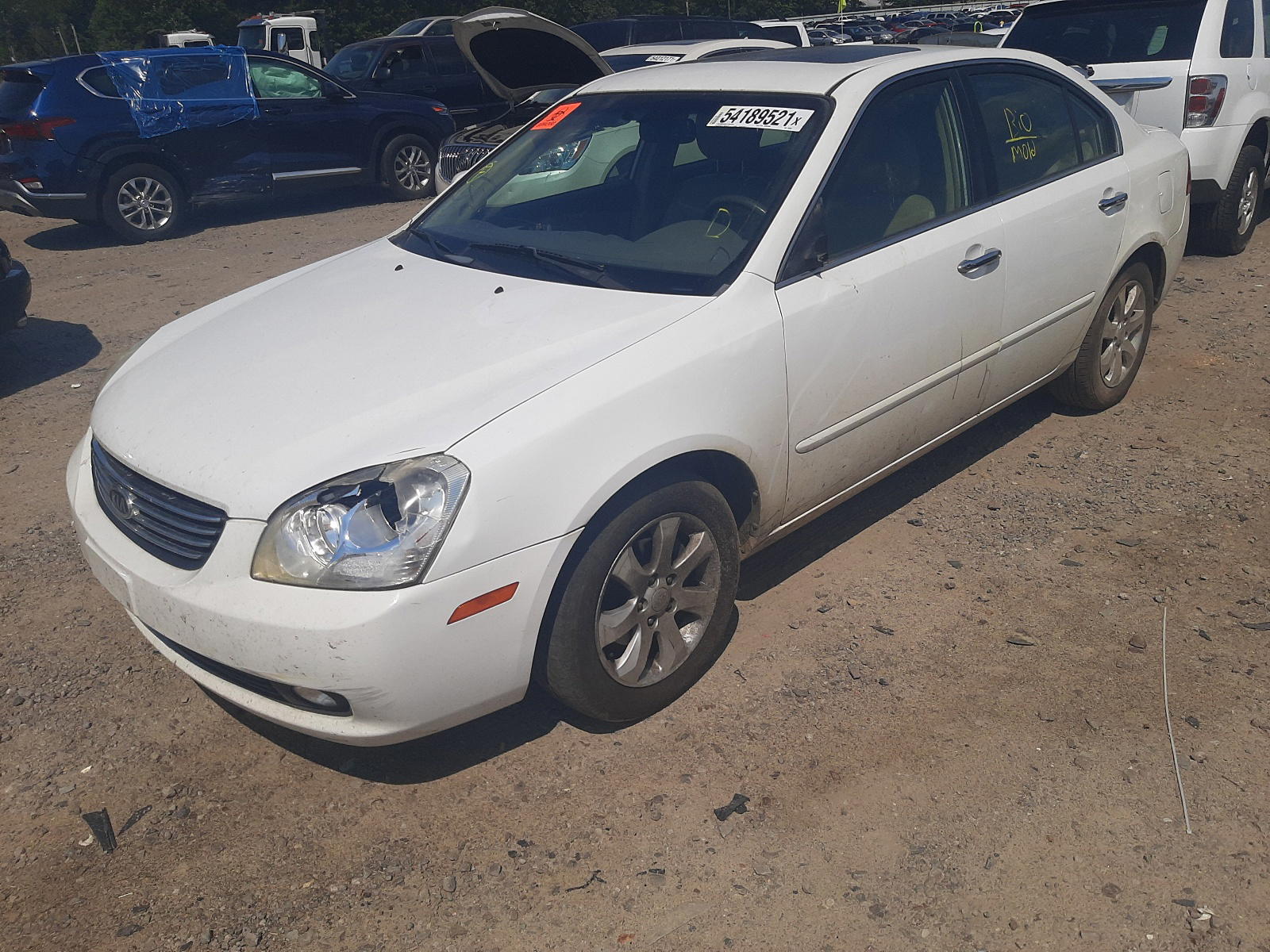 Photo 2 from auction – 2008 KIA OPTIMA LX with VIN KNAGE123285239302