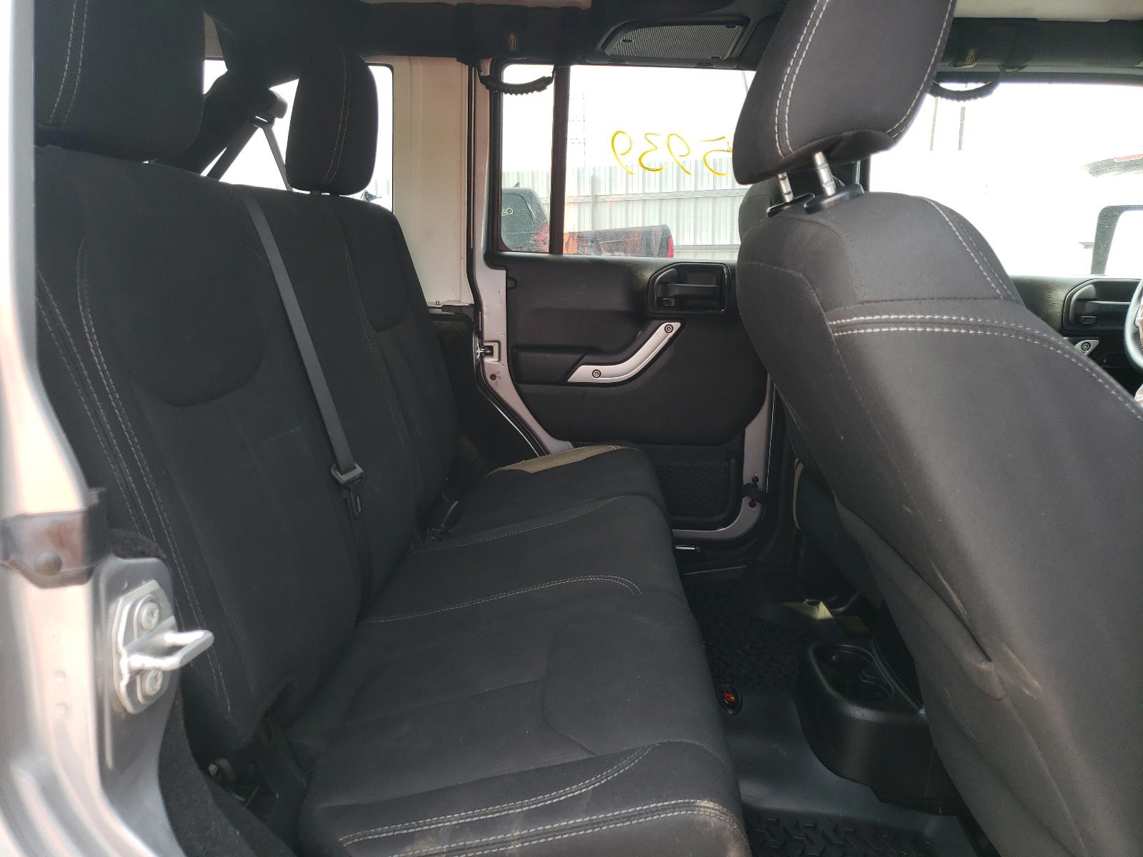 Photo 6 from auction – 2017 JEEP WRANGLER U with VIN 1C4BJWEG2HL535551