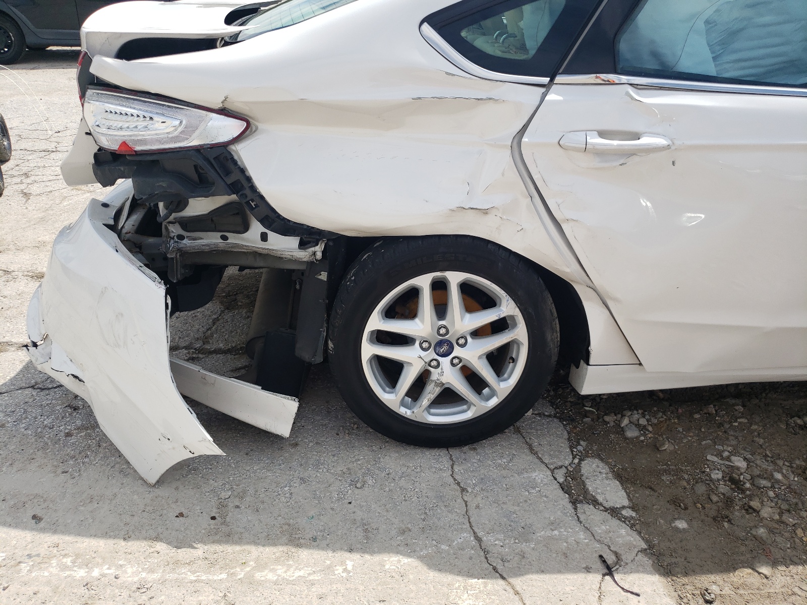 Photo 9 from auction – 2014 FORD FUSION SE with VIN 1FA6P0H76E5350790