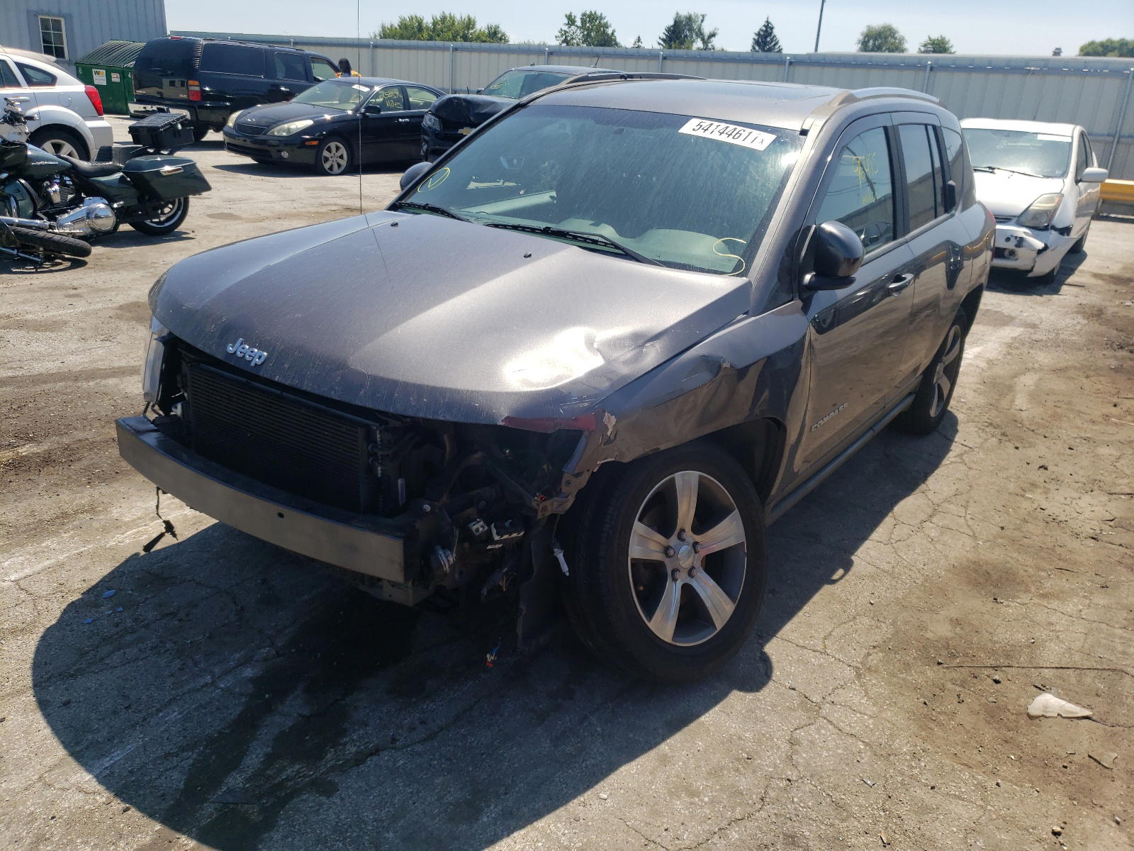 Photo 2 from auction – 2016 JEEP COMPASS LA with VIN 1C4NJDEB4GD552785