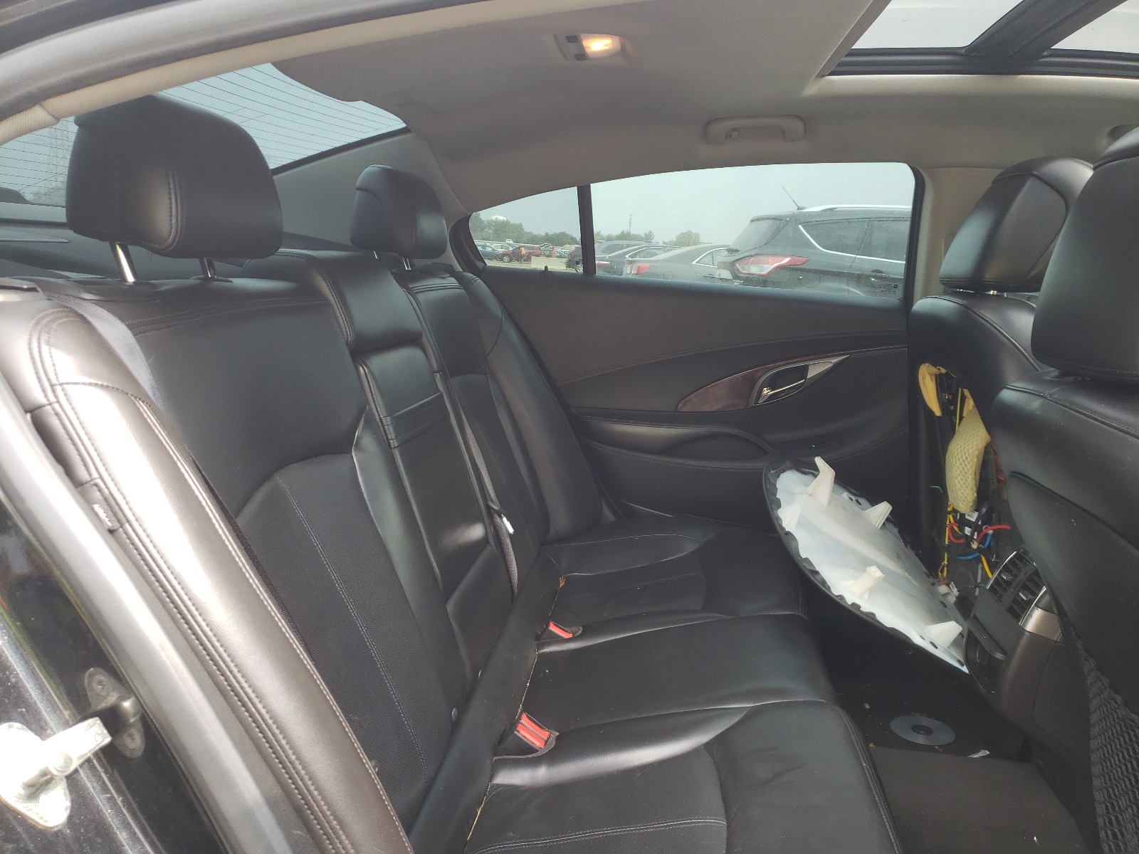 Photo 6 from auction – 2010 BUICK LACROSSE C with VIN 1G4GC5GG0AF182704