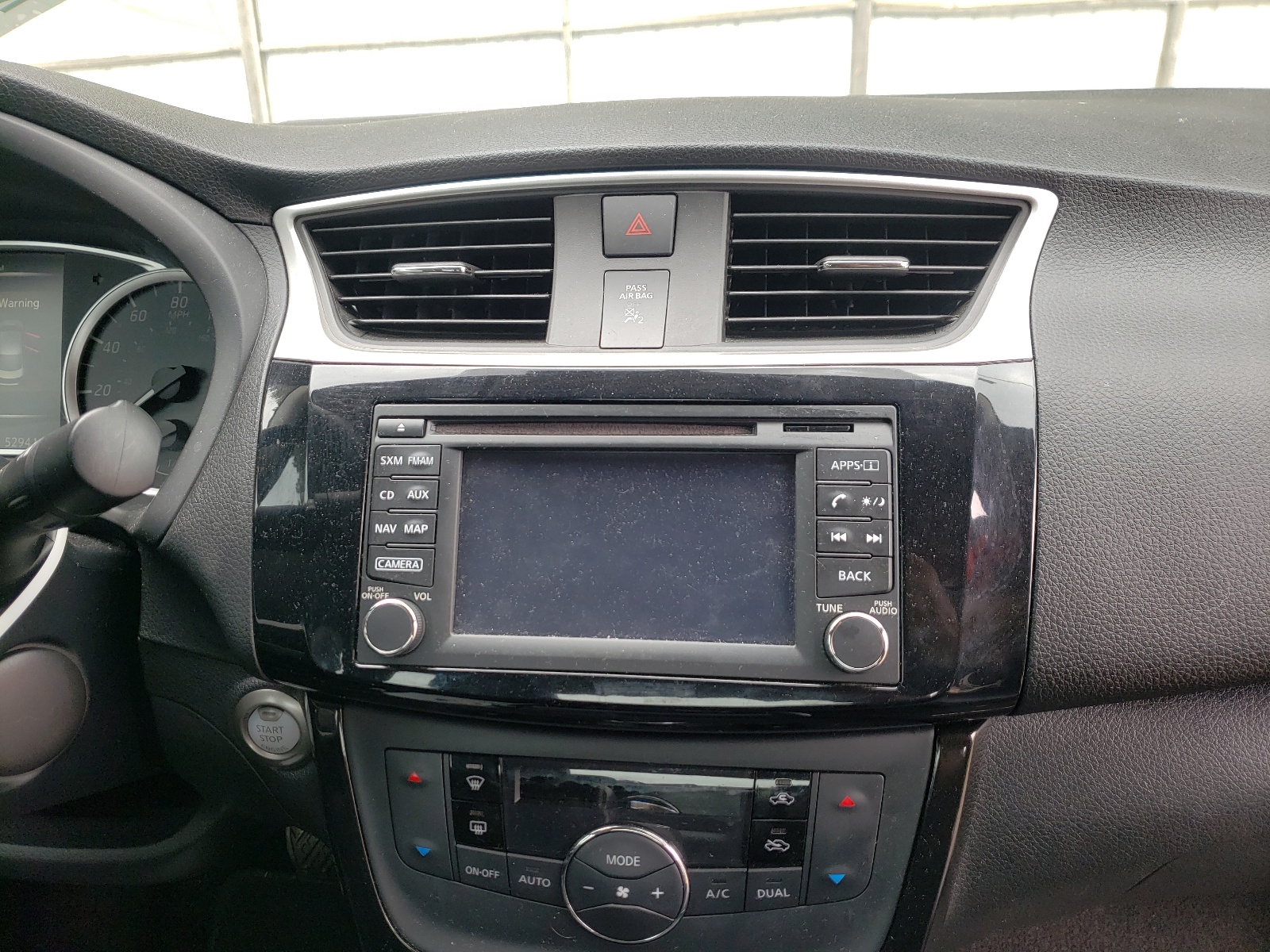 Photo 9 from auction – 2017 NISSAN SENTRA S with VIN 3N1AB7AP0HY262950