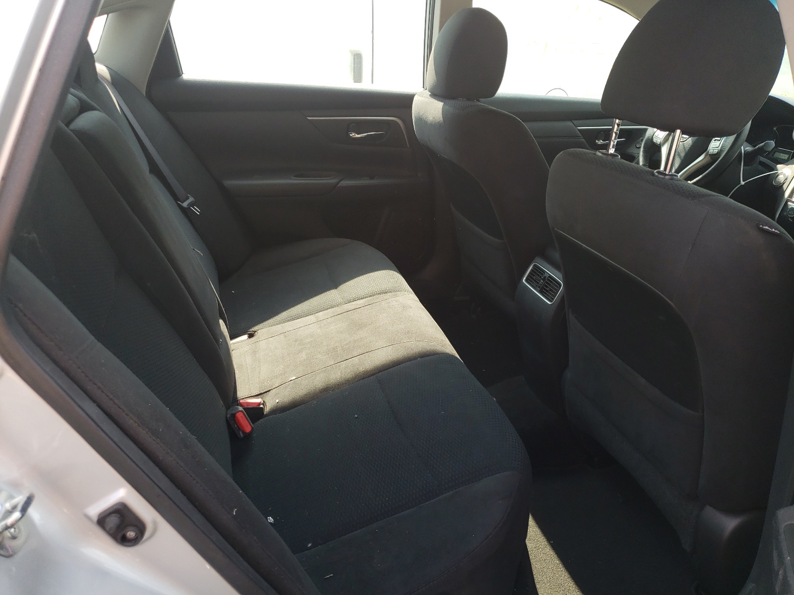 Photo 6 from auction – 2015 NISSAN ALTIMA 2.5 with VIN 1N4AL3APXFC410391