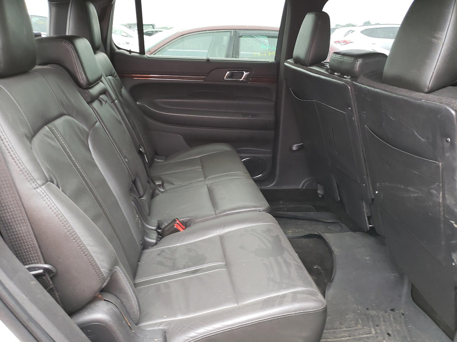 Photo 9 from auction – 2014 LINCOLN MKT with VIN 2L1MJ5LK3EBL57457