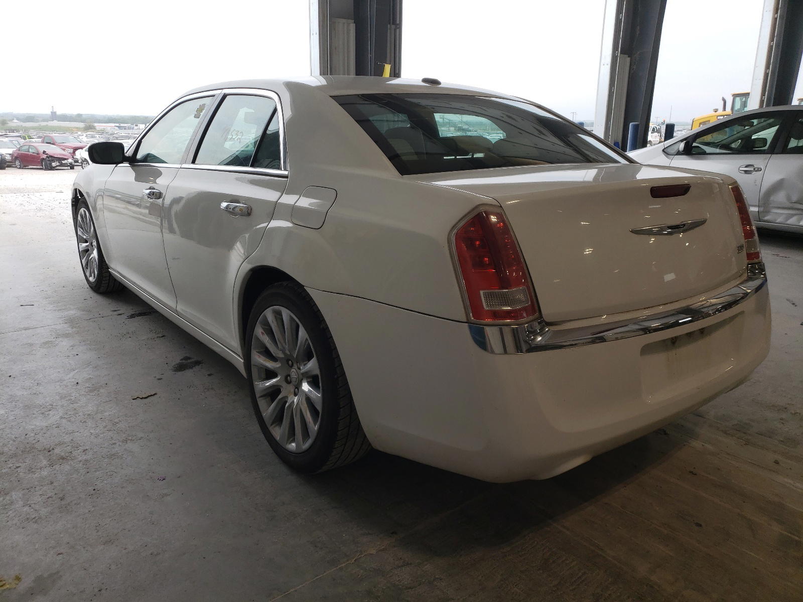 Photo 3 from auction – 2014 CHRYSLER 300 with VIN 2C3CCAAG6EH343120