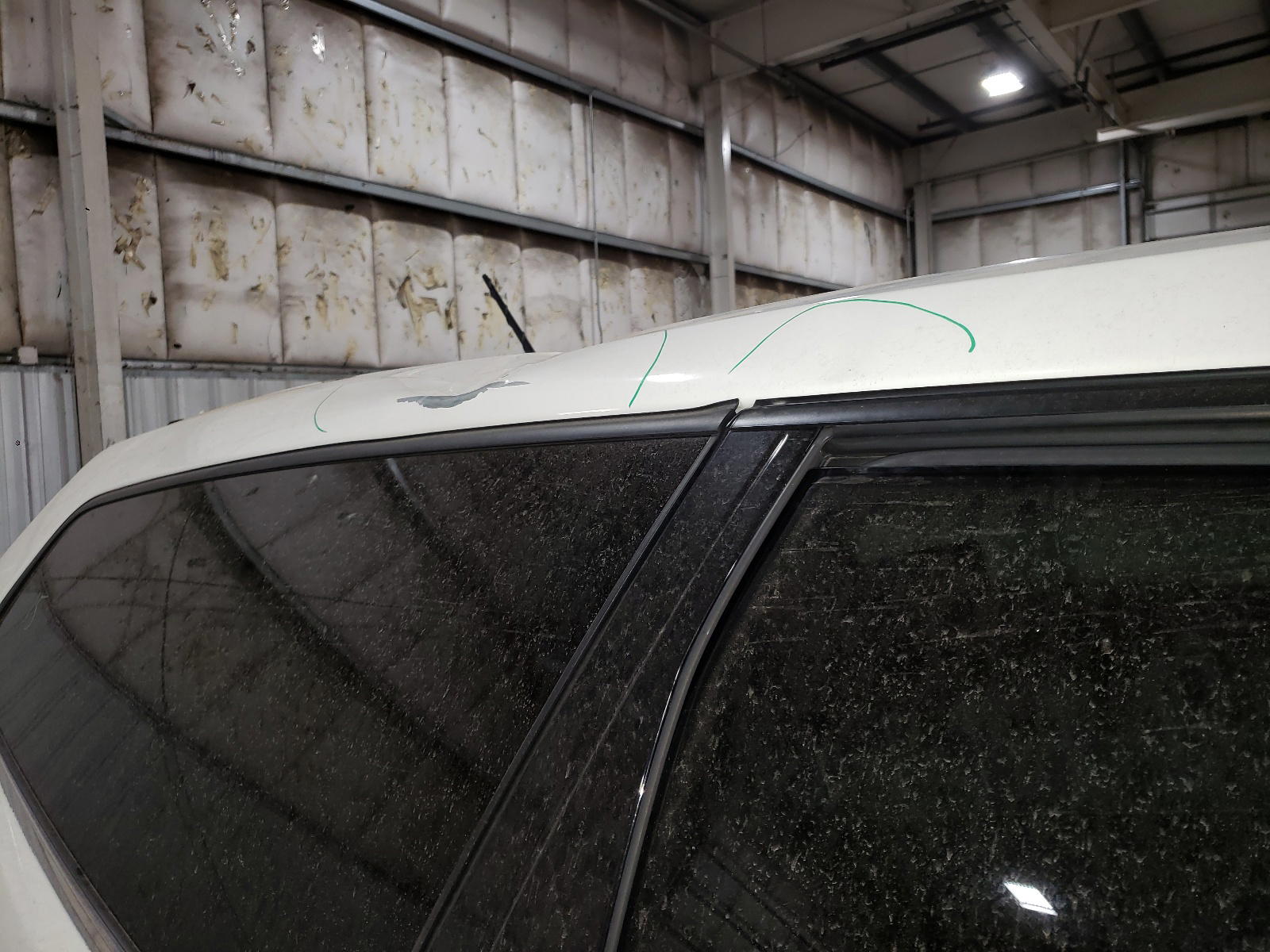 Photo 9 from auction – 2011 CHEVROLET TRAVERSE L with VIN 1GNKRGED8BJ199404