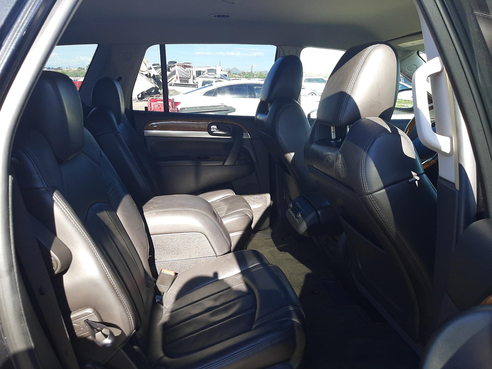 Photo 6 from auction – 2010 BUICK ENCLAVE CX with VIN 5GALRCED4AJ203003