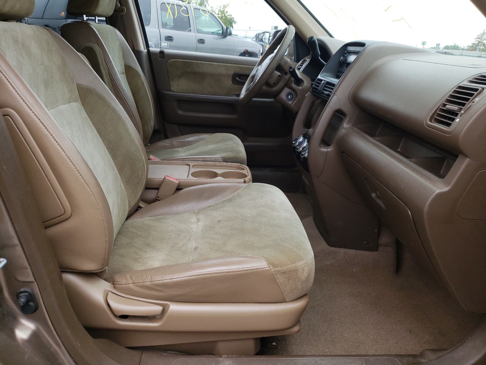 Photo 5 from auction – 2002 HONDA CR-V EX with VIN JHLRD78812C092738