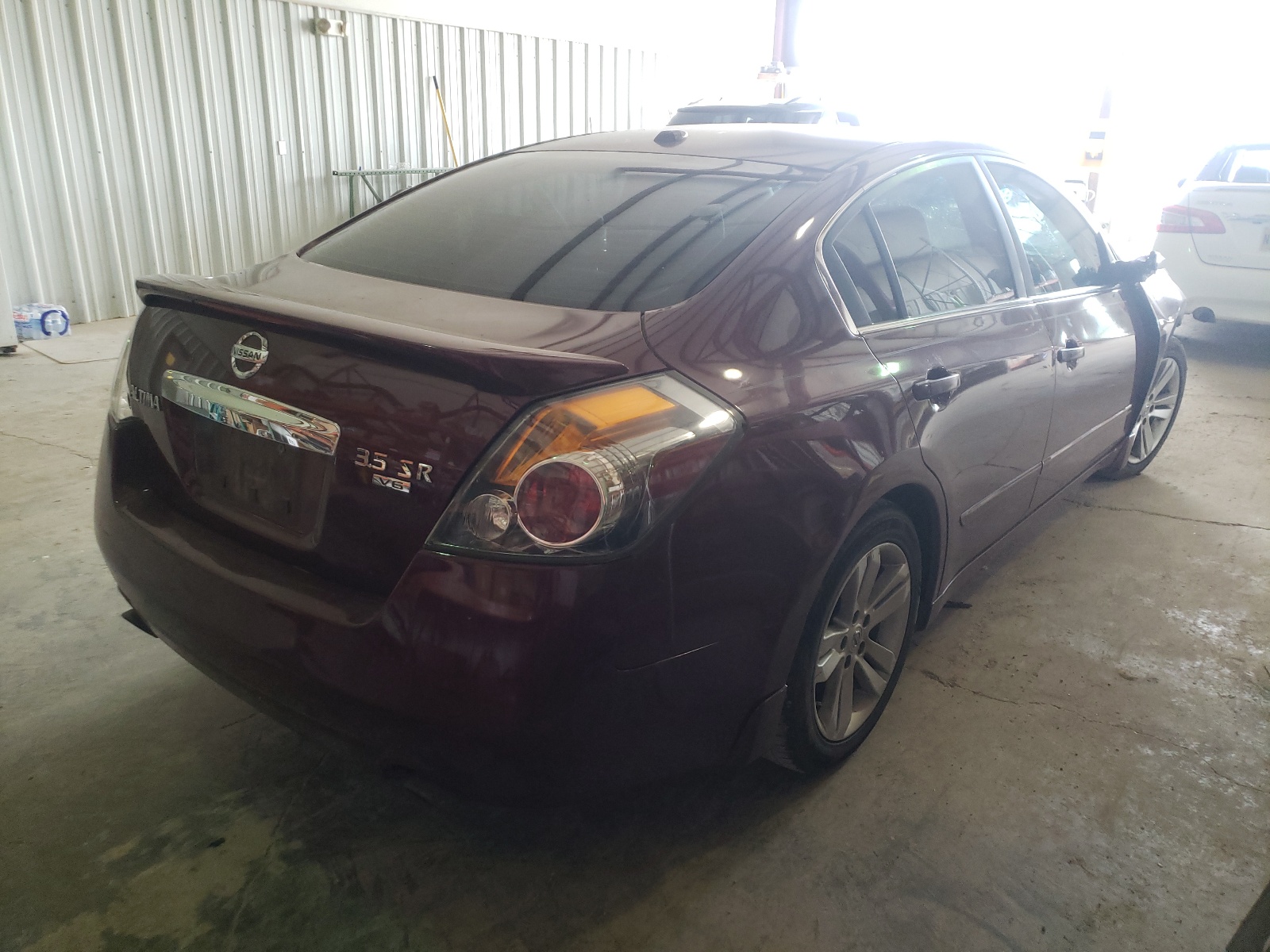 Photo 4 from auction – 2011 NISSAN ALTIMA SR with VIN 1N4BL2AP7BN400107